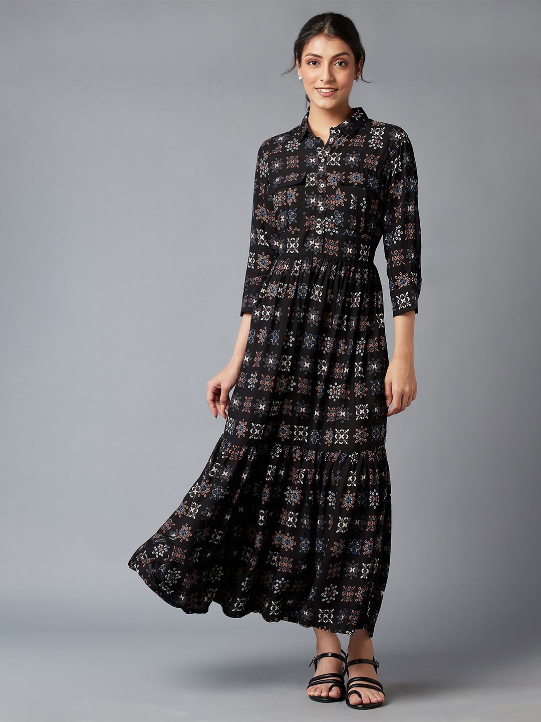 

W Black Floral Maxi Dress