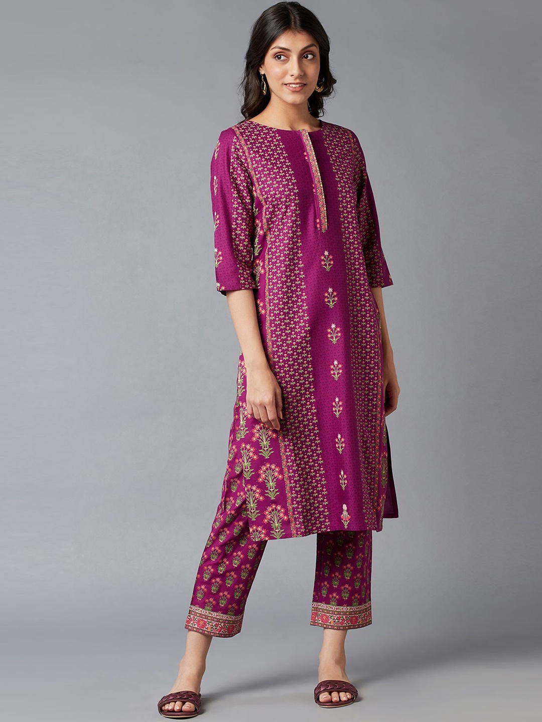 

W Women Purple Geometric Printed Thread Work Kurta