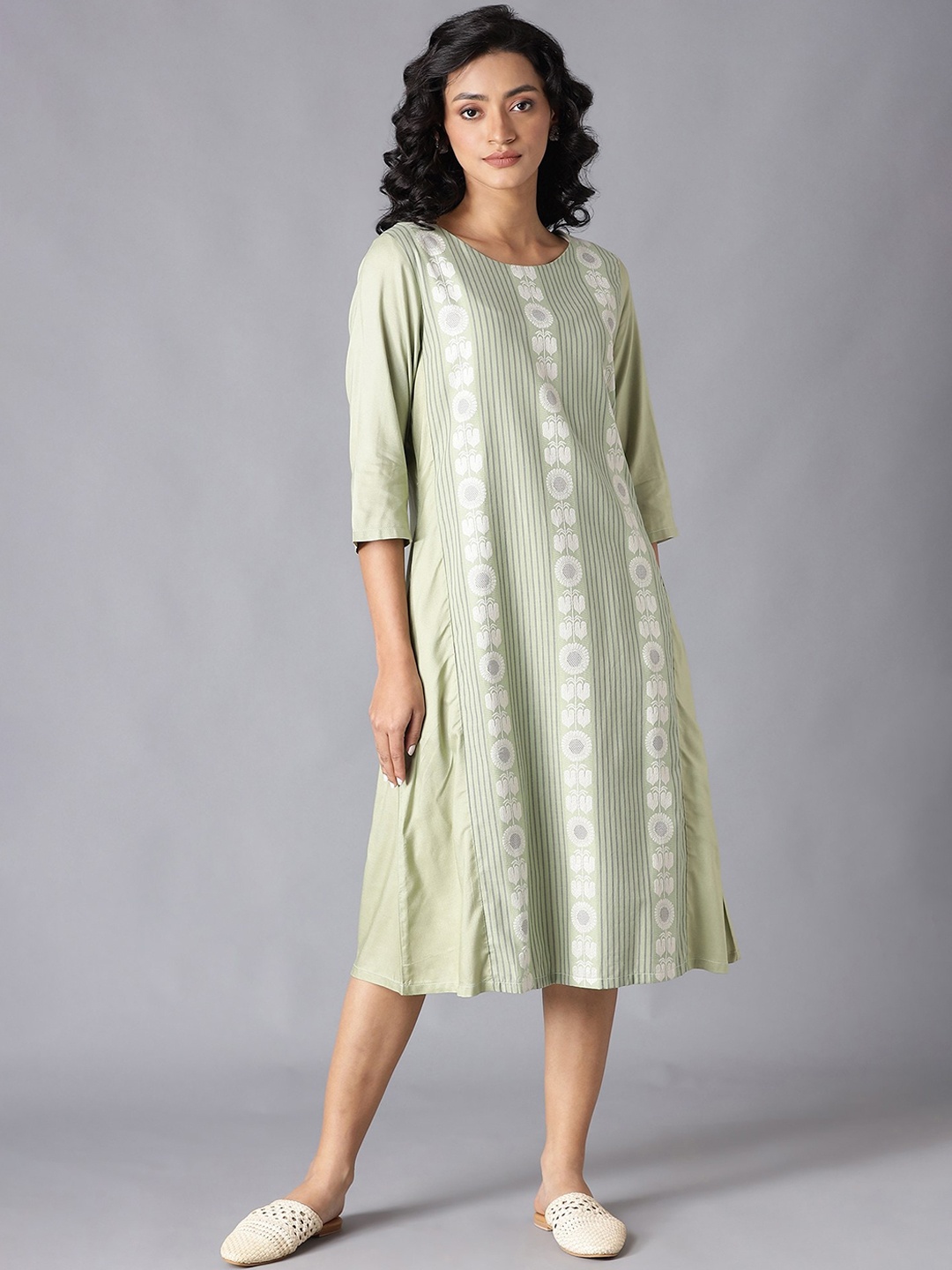 

W Women Green Geometric Kurta