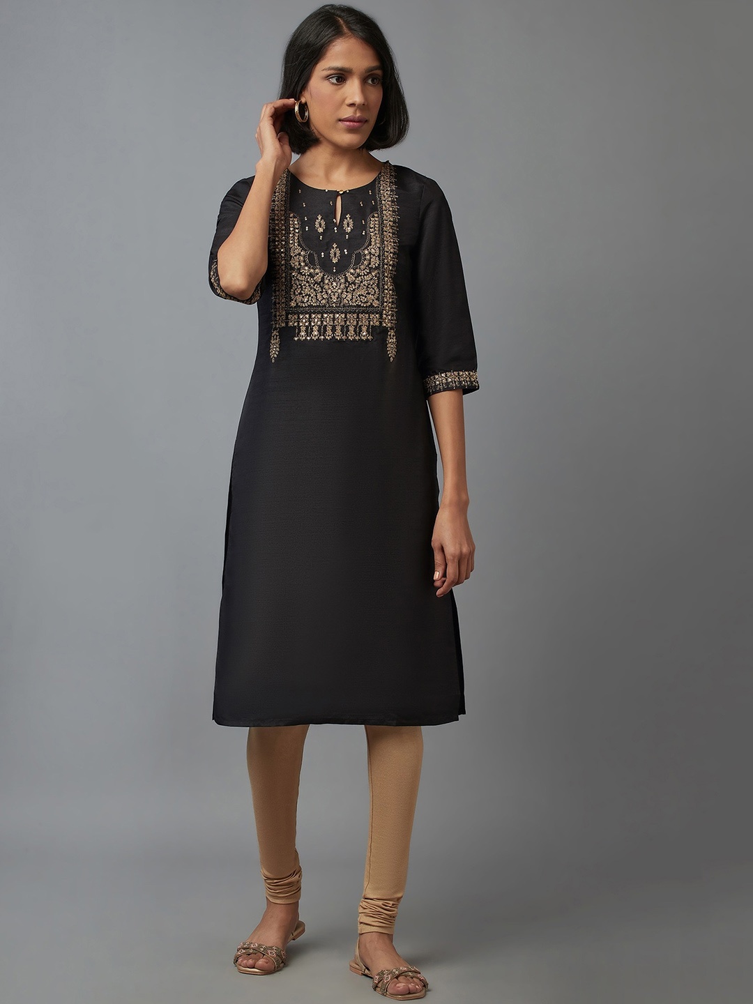 

W Women Black Yoke Design Keyhole Neck Flared Sleeves Kurta