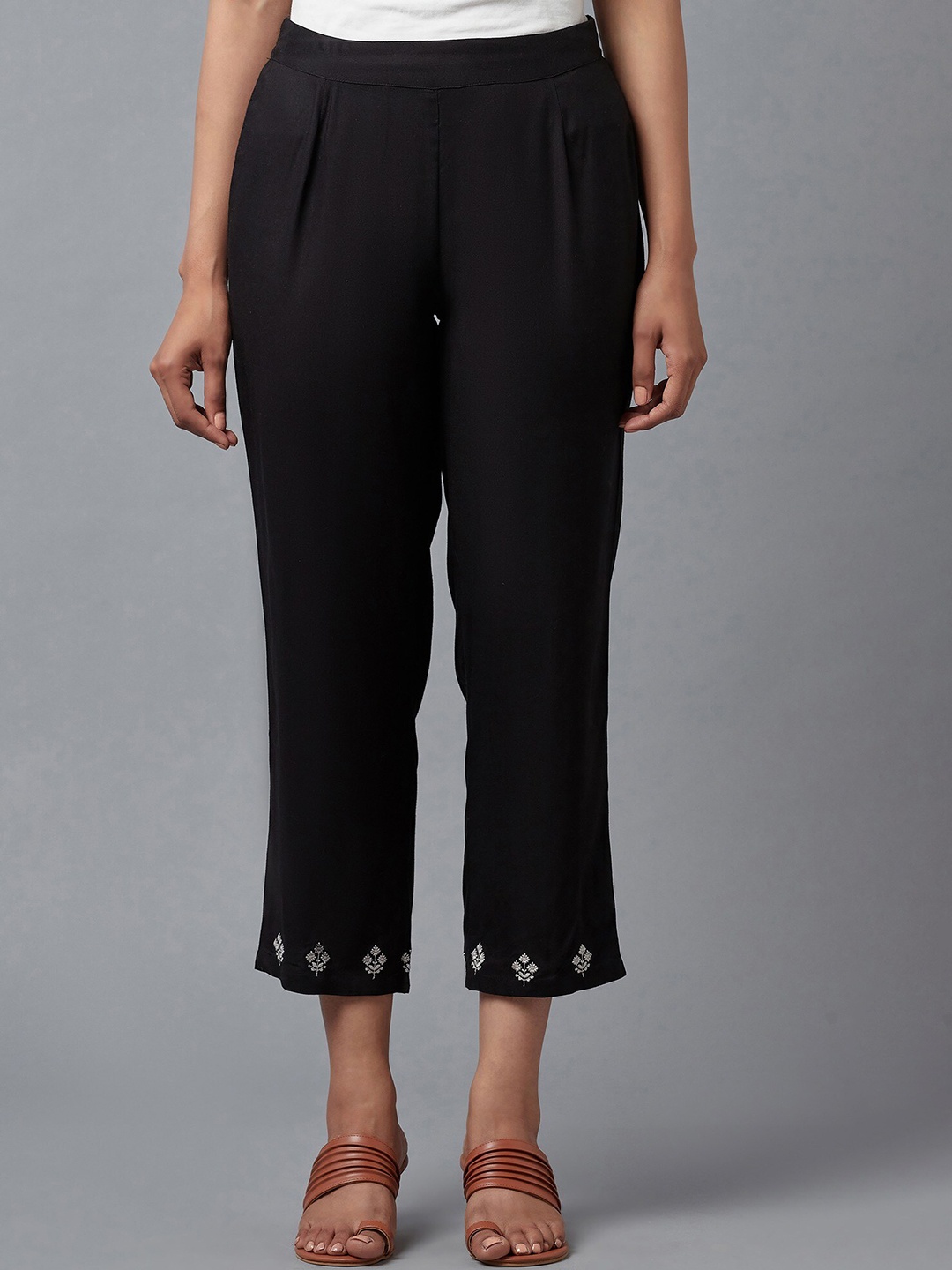 

W Women Black Solid Trousers