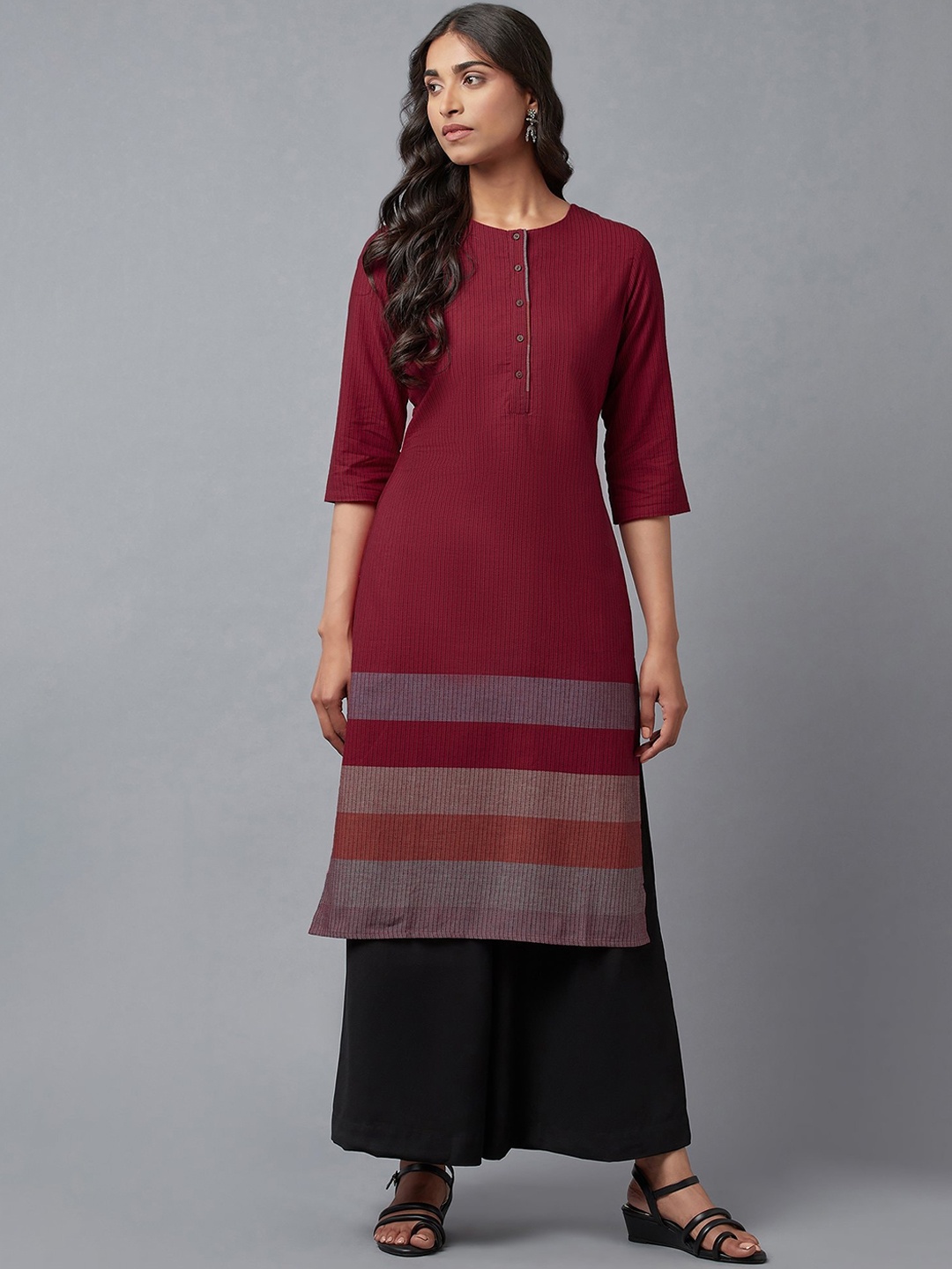 

W Women Red Regular Kurta