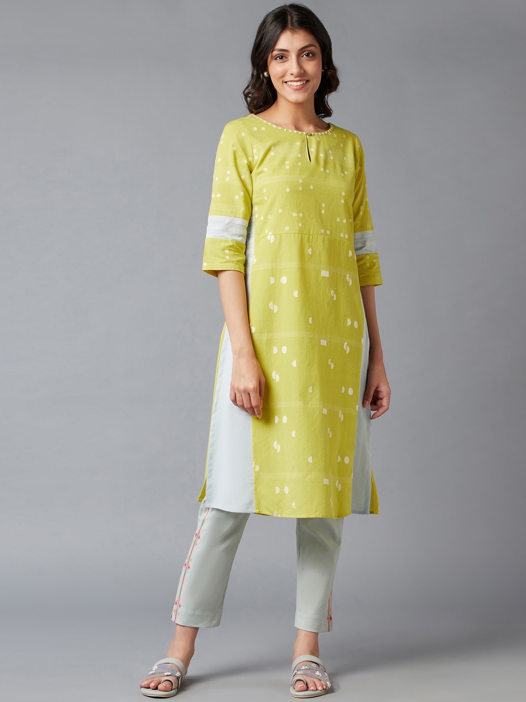 

W Women Yellow Geometric Embroidered Keyhole Neck Thread Work Kurta