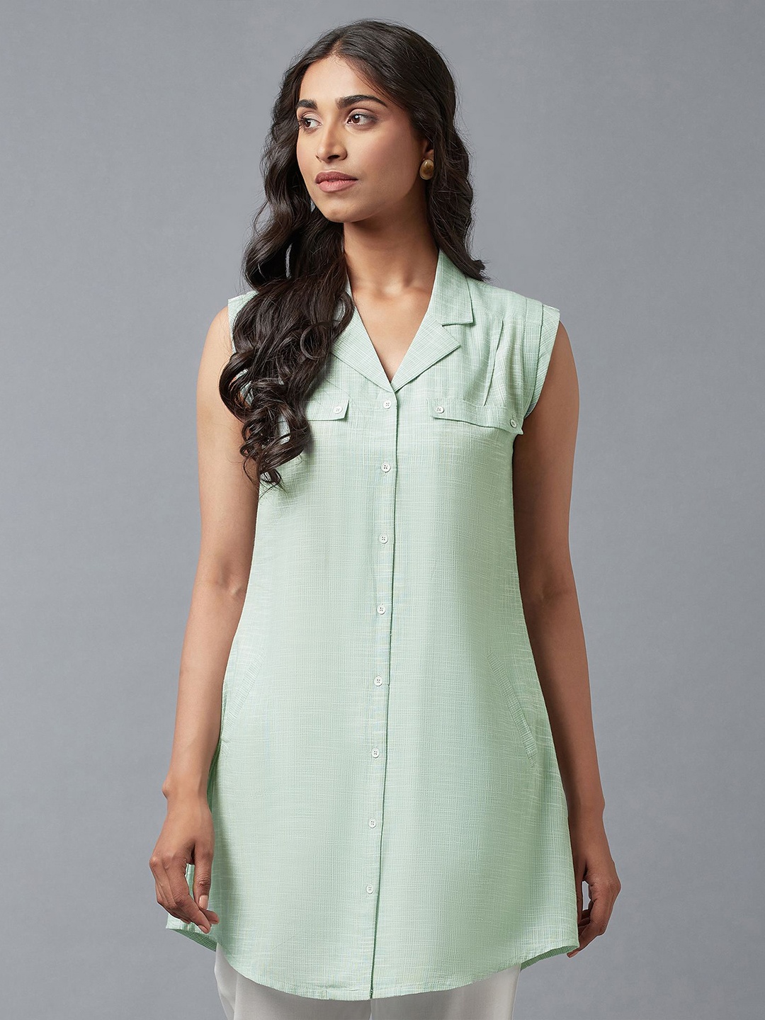 

W Women Pastel Green Solid Shirt Collar Cotton Tunic