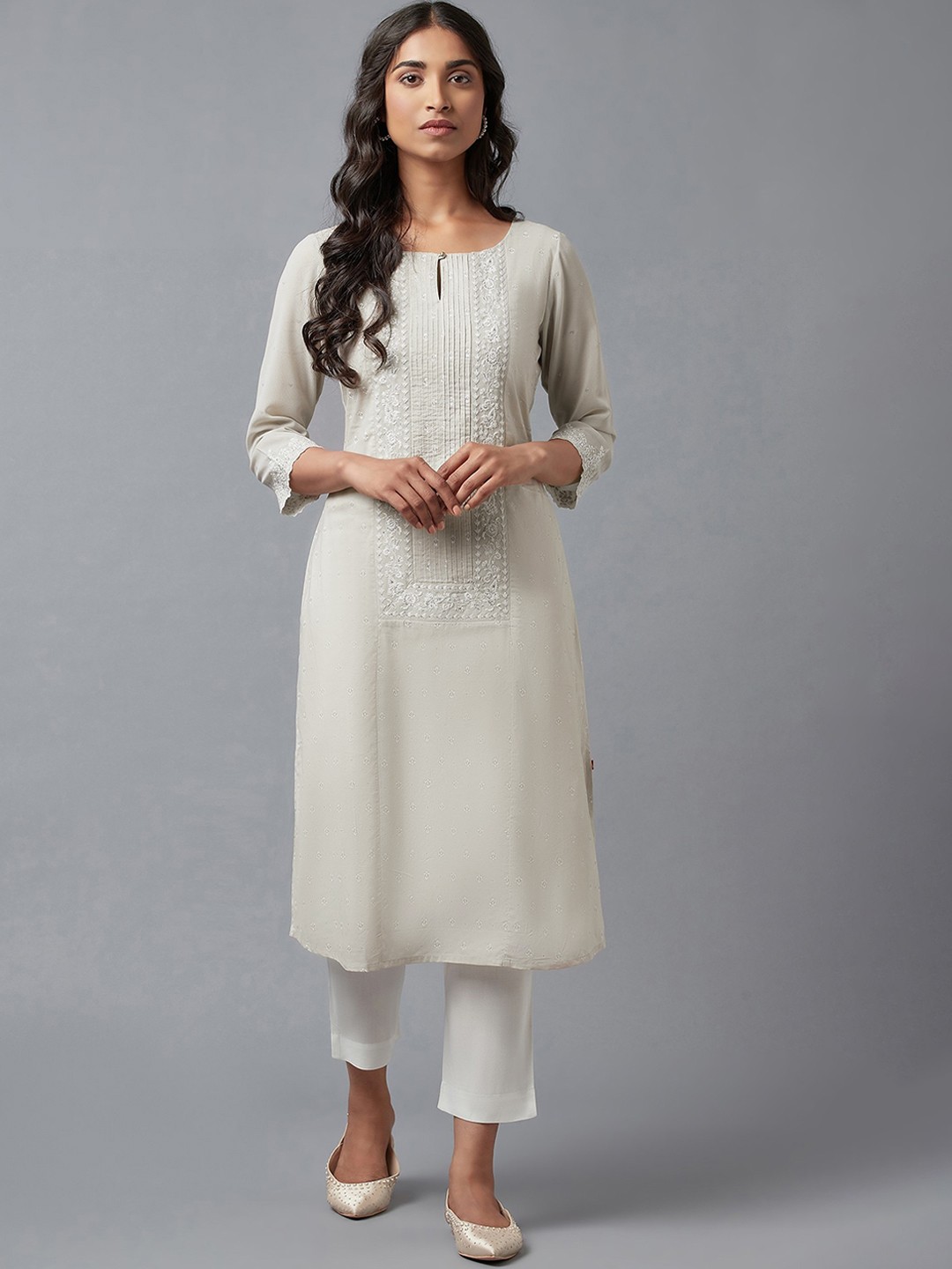 

W Women Grey Floral Embroidered Keyhole Neck Thread Work Kurta