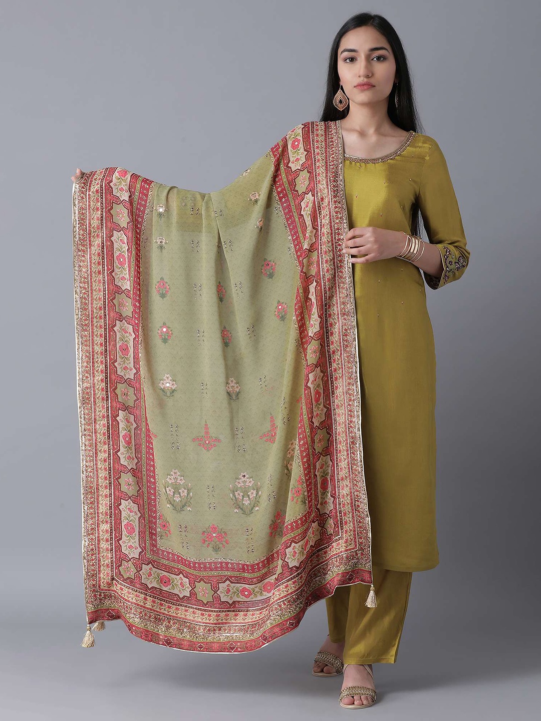 

WISHFUL Green Printed Dupatta with Sequinned