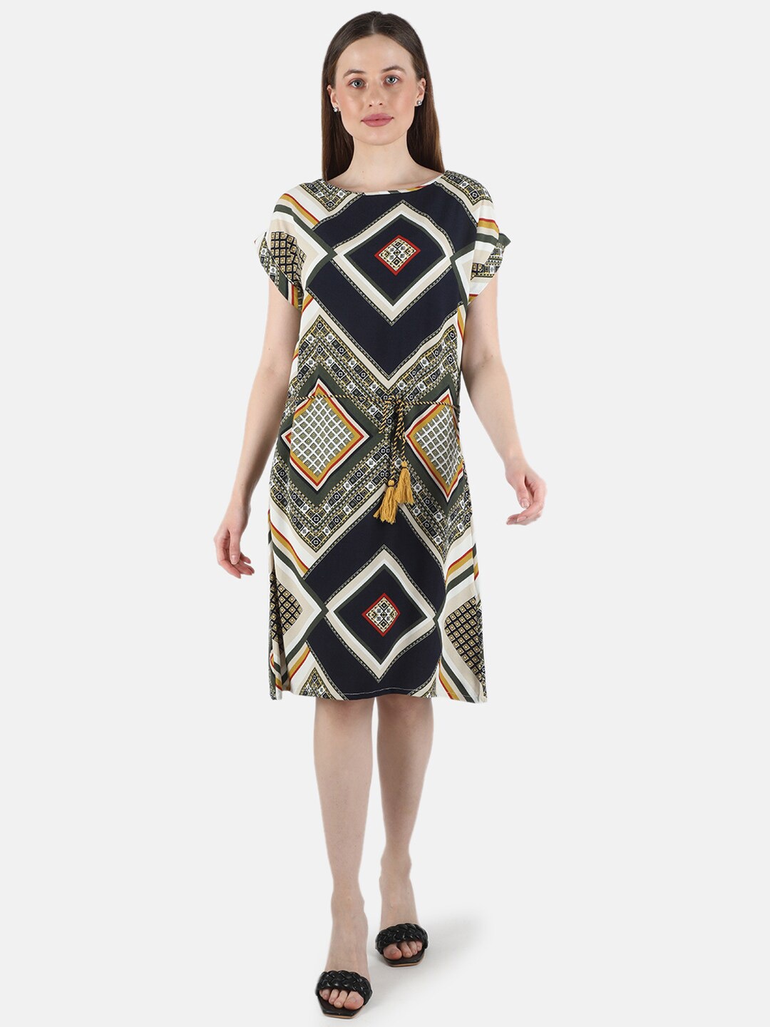

Monte Carlo Olive Green & Red A-Line Dress