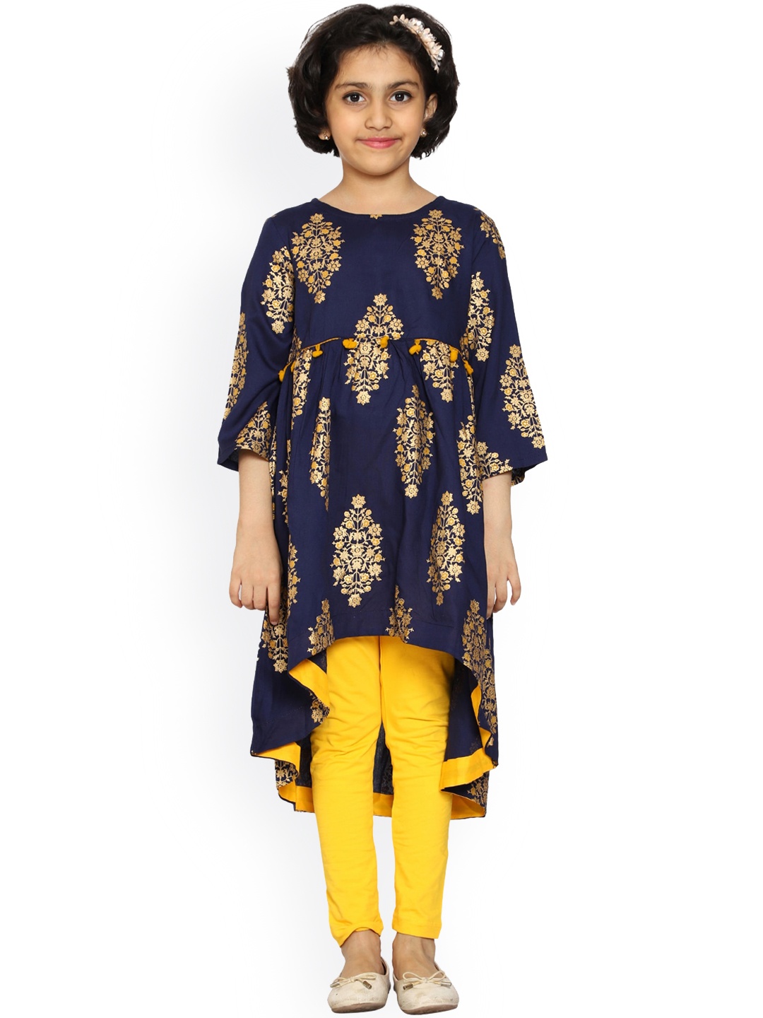 

KiddoPanti Girls Navy Blue & Yellow Floral Printed Kurta Set