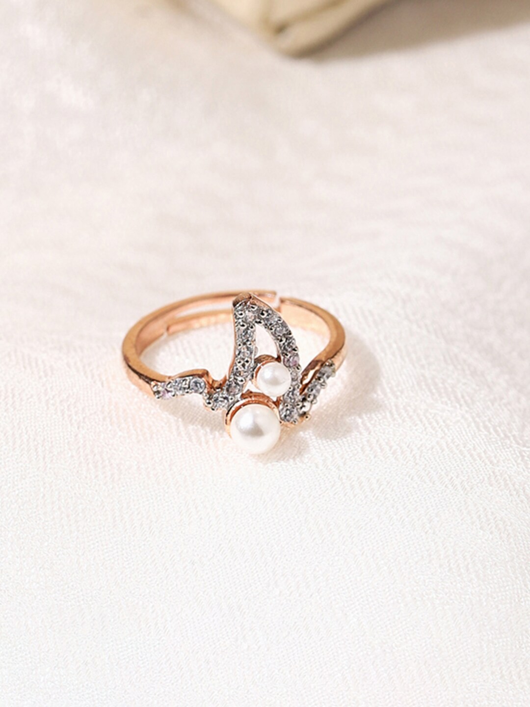 

Voylla Women Rose Gold-Plated Pearl Studded Ring