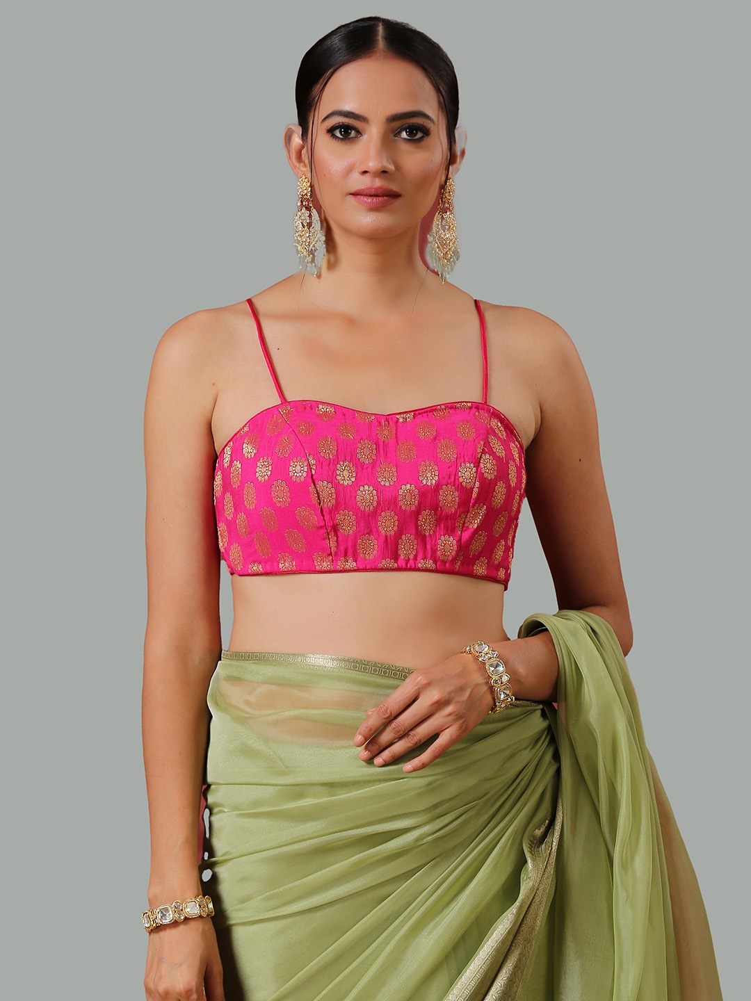 

Swtantra Pink & Gold Coloured Brocade Woven Design Saree Blouse