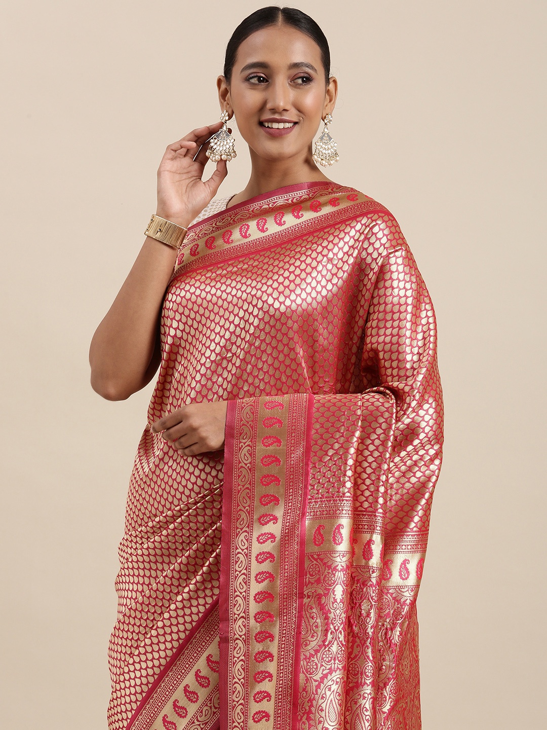 

Mitera Pink & Gold-Toned Ethnic Motifs Zari Silk Blend Banarasi Saree