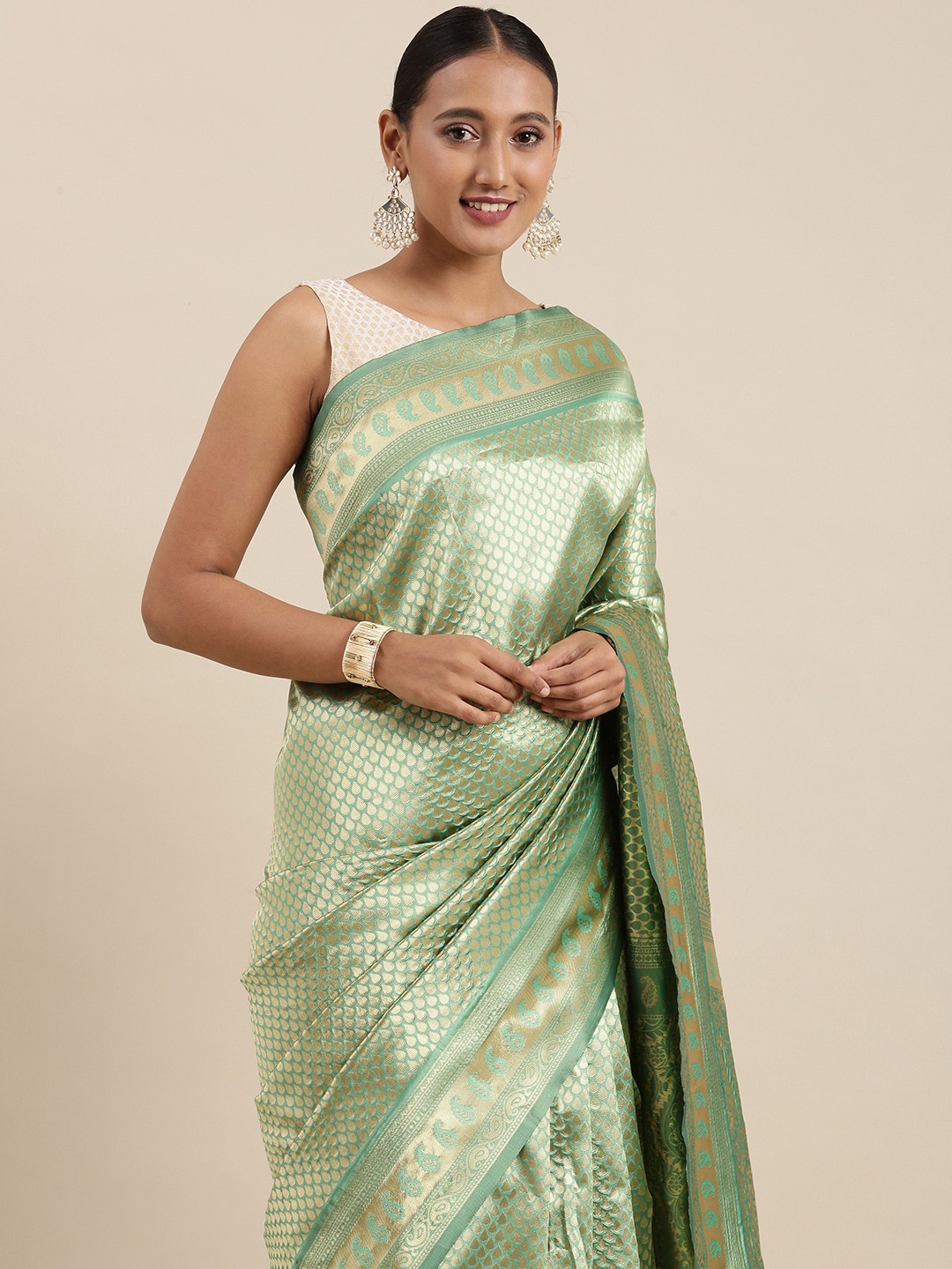 

Mitera Green Woven Design Zari Silk Blend Banarasi Saree