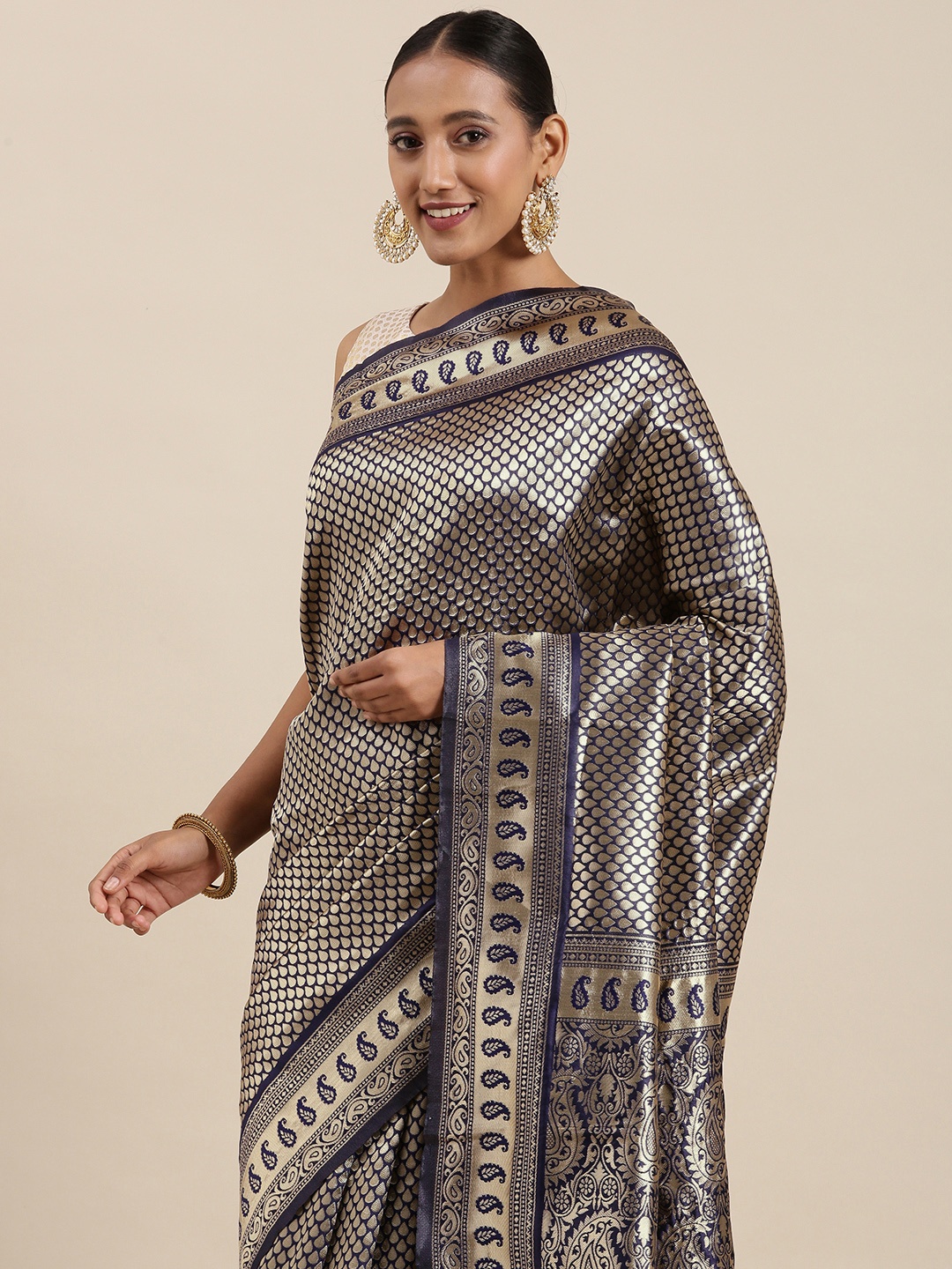 

Mitera Navy Blue & Gold-Toned Ethnic Motifs Zari Silk Blend Banarasi Saree