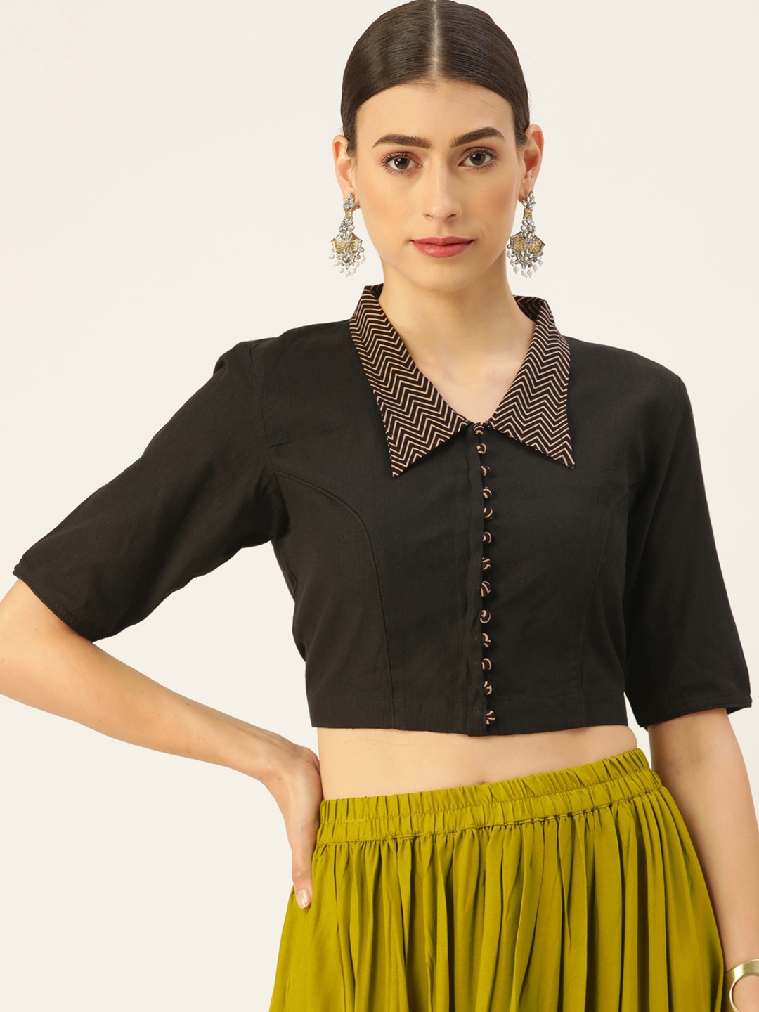 

tantkatha Black Printed Shirt Collar Saree Collar