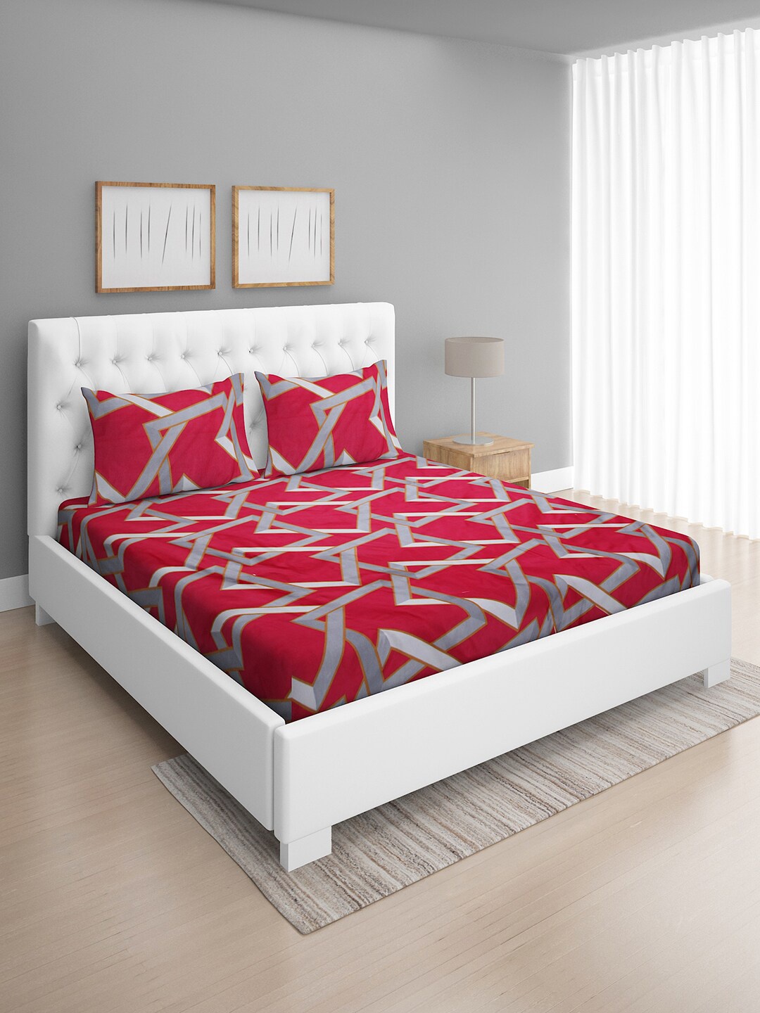 

ROMEE Pink & Grey Geometric 144 TC Microfiber Queen Bedsheet with 2 Pillow Covers