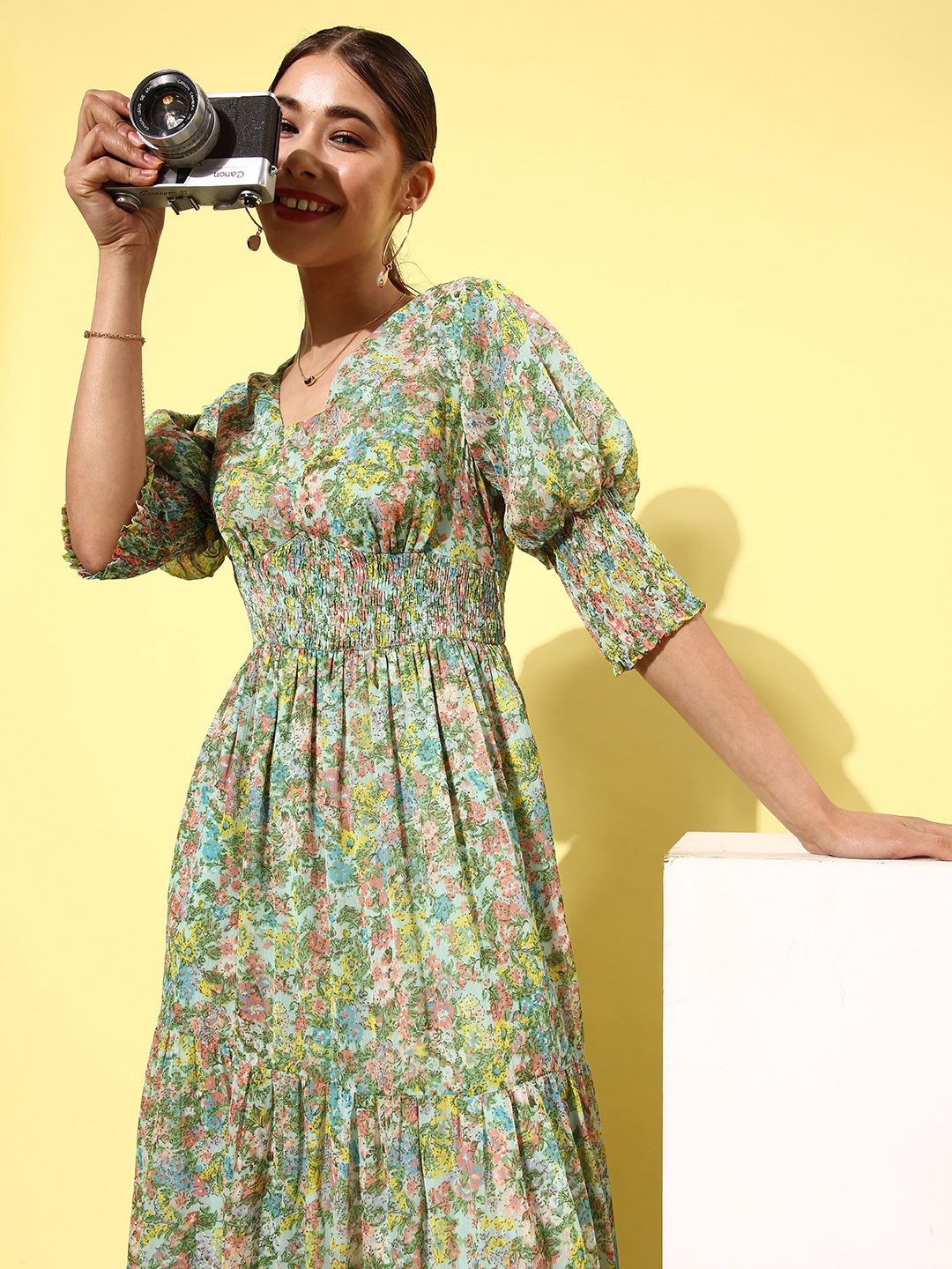 

QUIERO Women Green & Pink Floral Printed Maxi Dress
