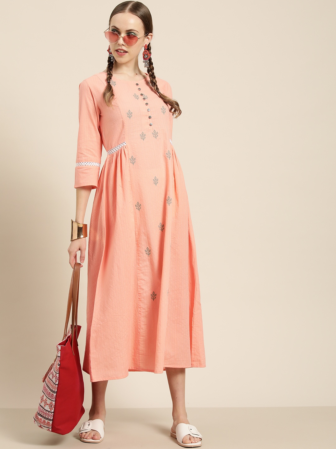 

Sangria Women Peach-Coloured Ethnic Embroidered Pure Cotton A-Line Midi Dress