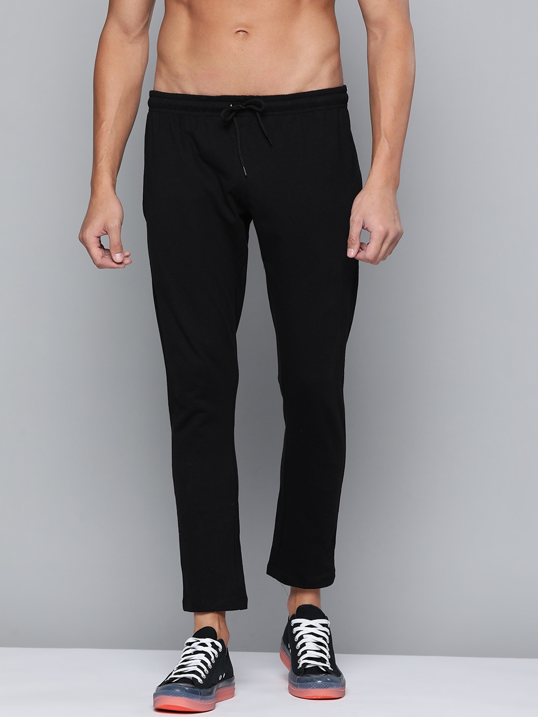 

Kook N Keech Men Black Solid Track Pants