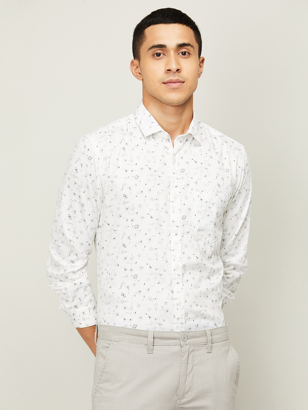 

CODE by Lifestyle Men White Standard Floral Printed Casual Shirt