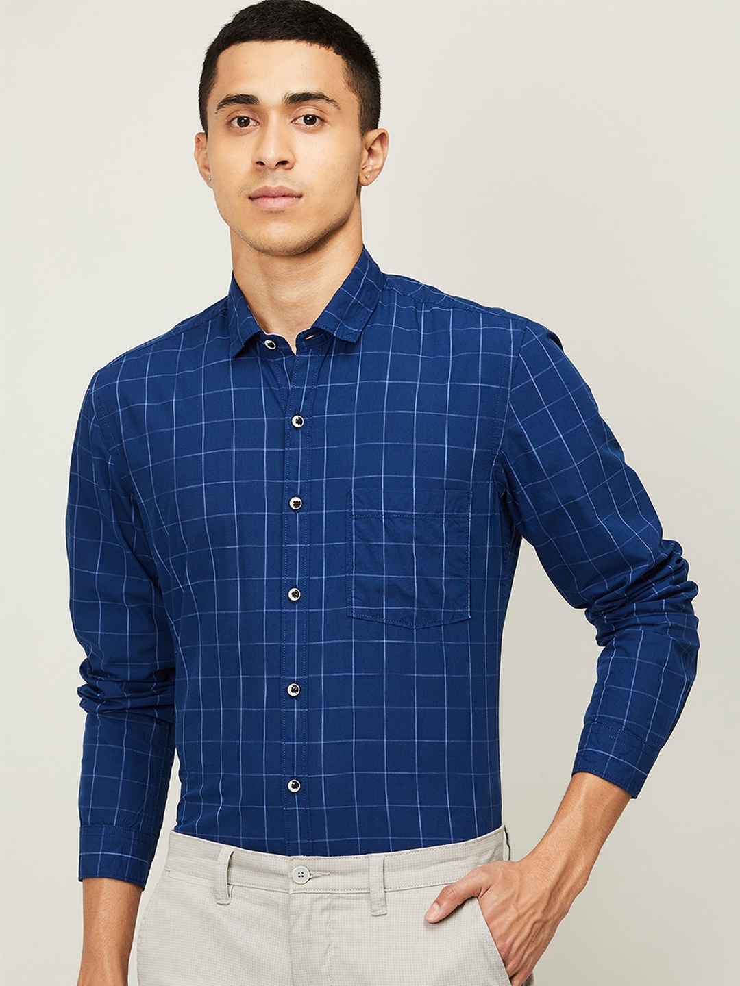 

CODE by Lifestyle Men Navy Blue Standard Windowpane Checks Checked Casual Shirt