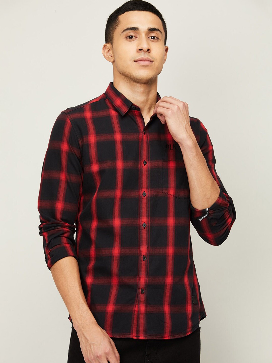

Bossini Men Red Standard Tartan Checked Casual Shirt