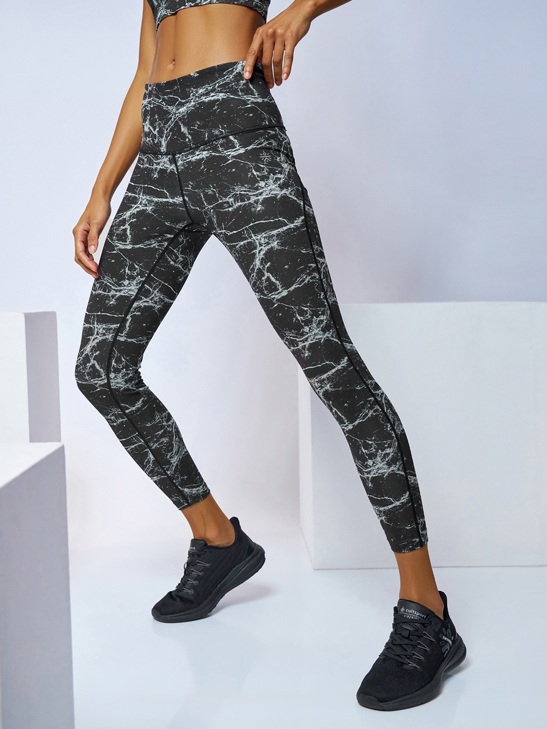 

Cultsport Women Black Marble Print Sports Co-ords