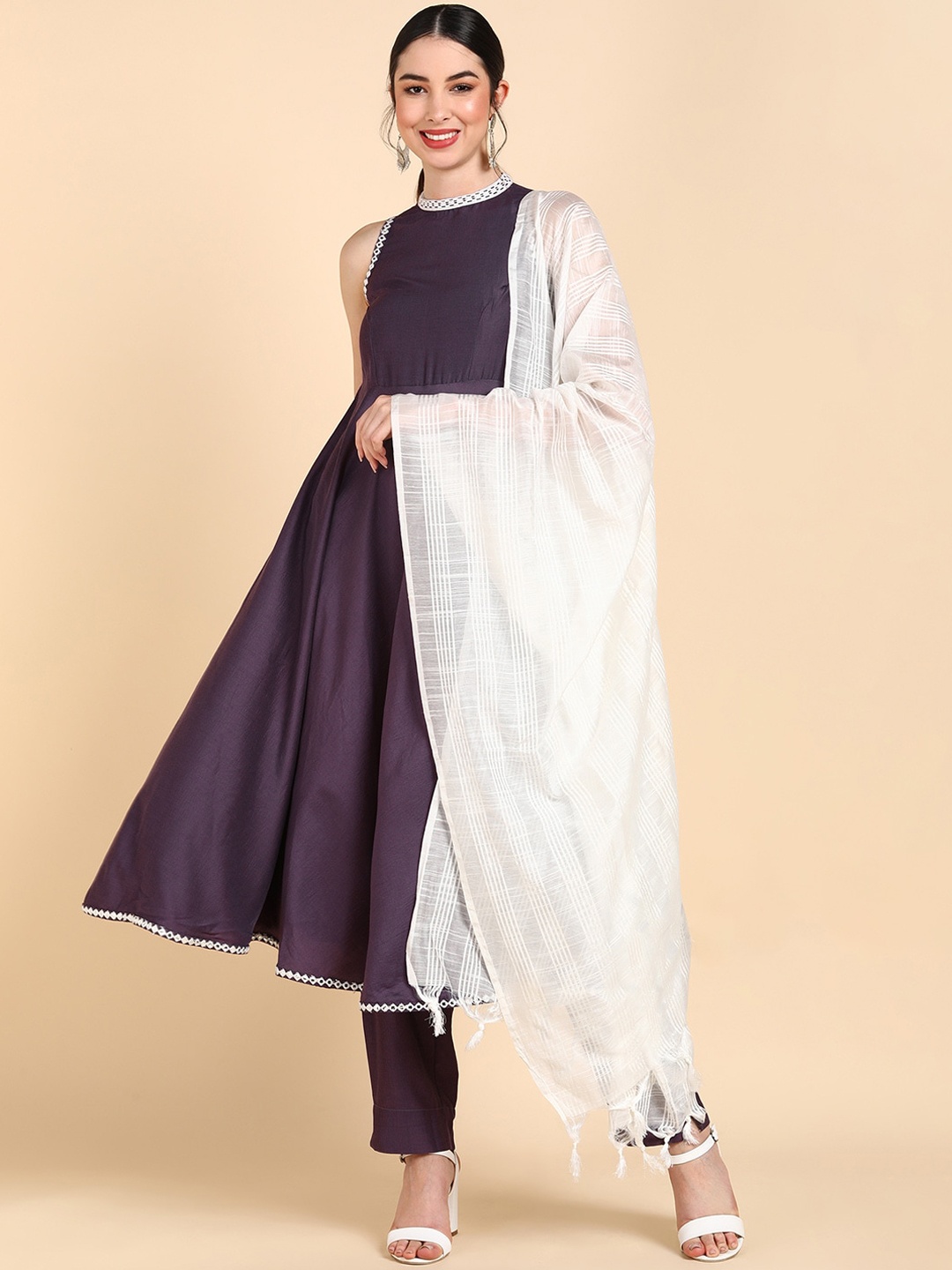 

AHIKA Women Lavender & White Kurta with Trousers & With Dupatta