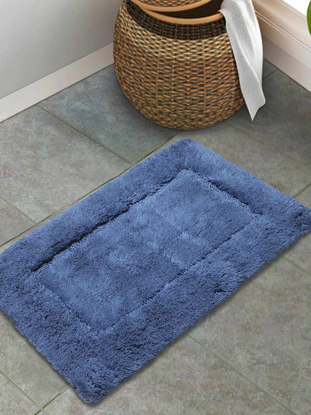 

SPACES Blue Soild 2050 GSM Rectangular Bath Rug