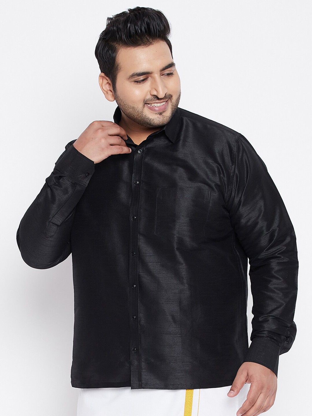 

VASTRAMAY PLUS Plus size Men Black Classic Casual Shirt