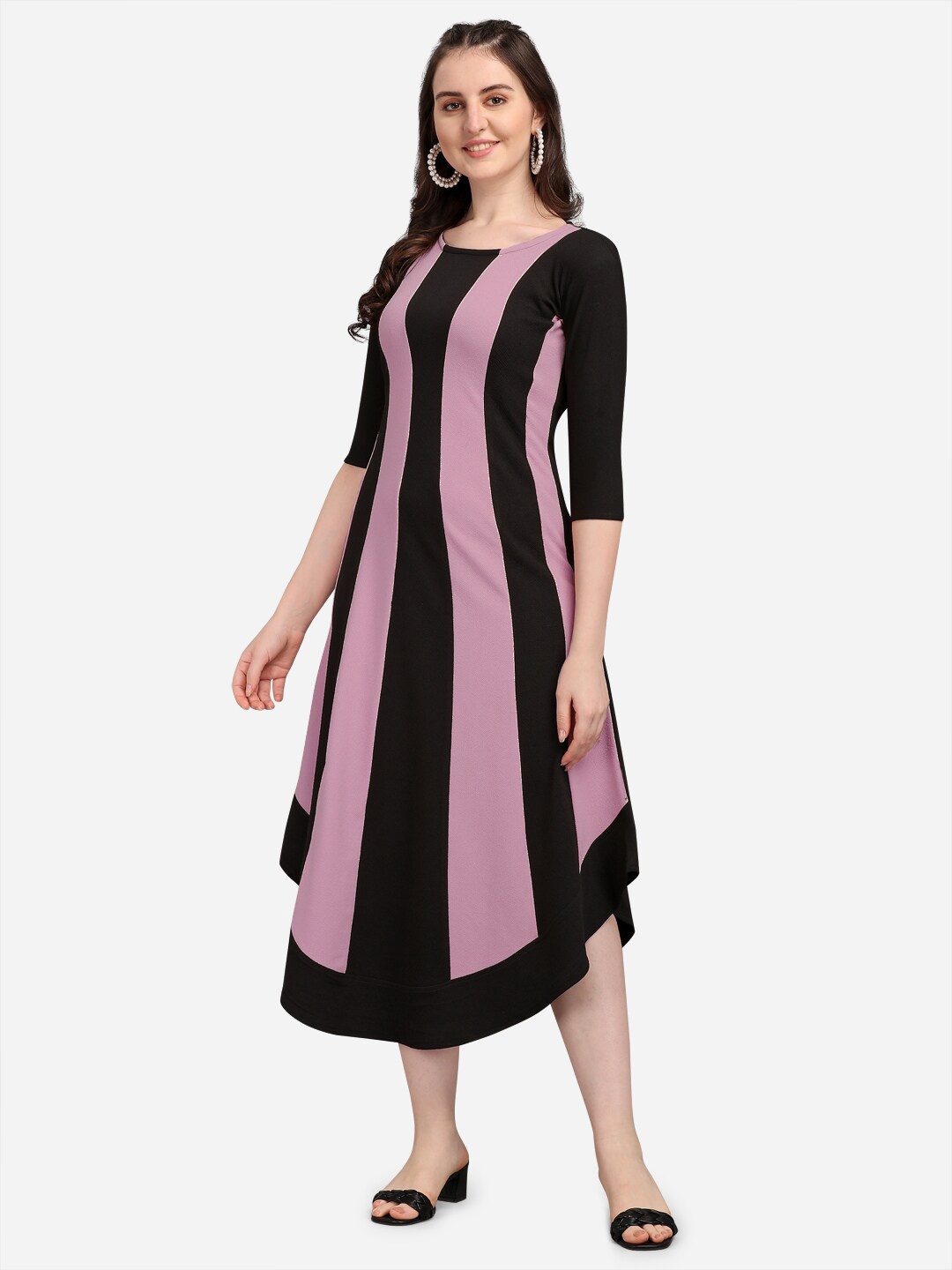 

PURVAJA Lavender Colourblocked A-Line Midi Dress