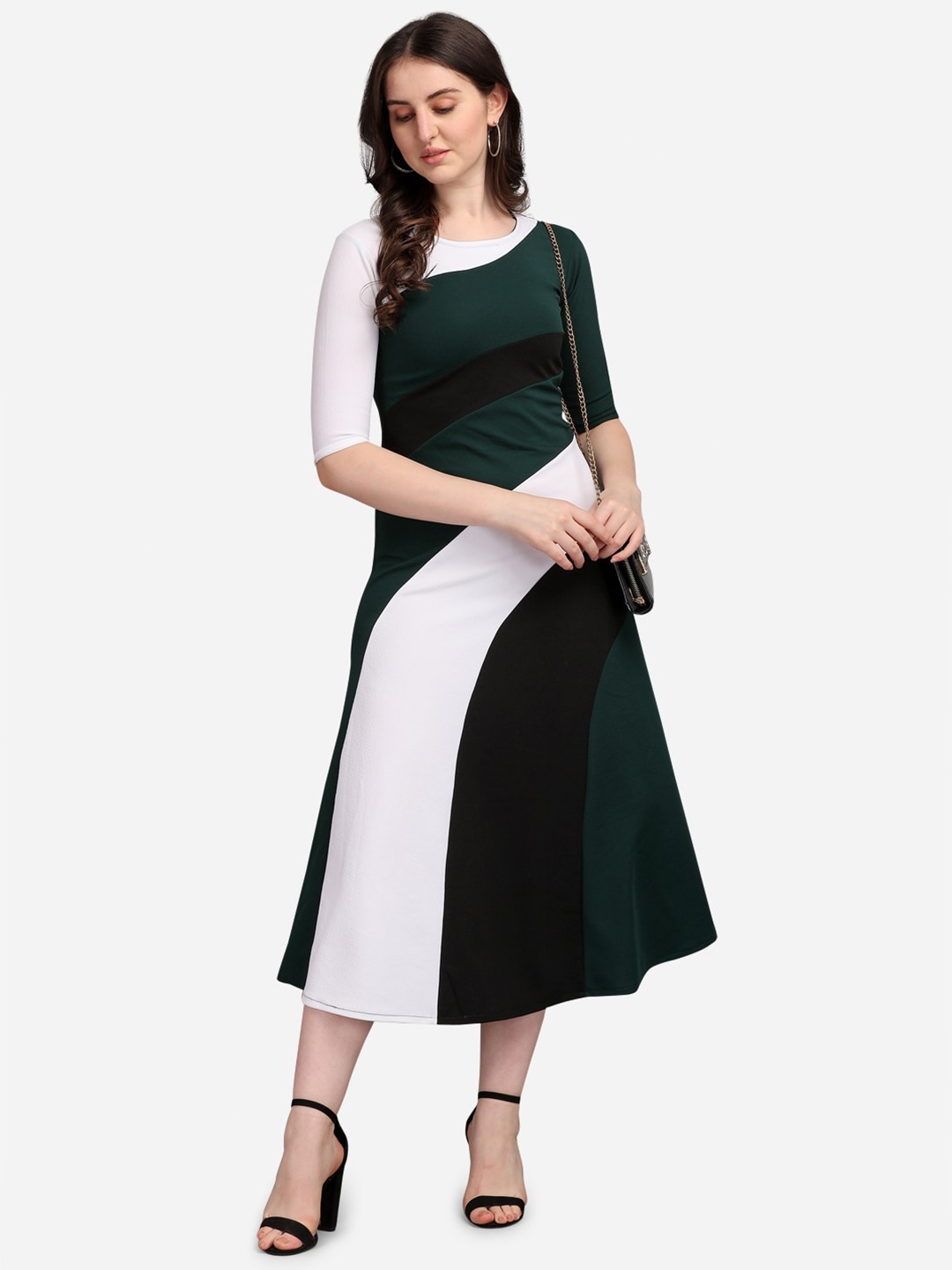 

PURVAJA Women Green & White A-Line Maxi Dress