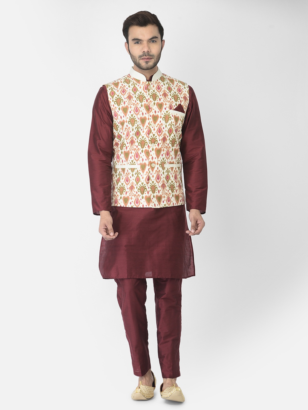 

DEYANN Men Off White Kurta with Trousers