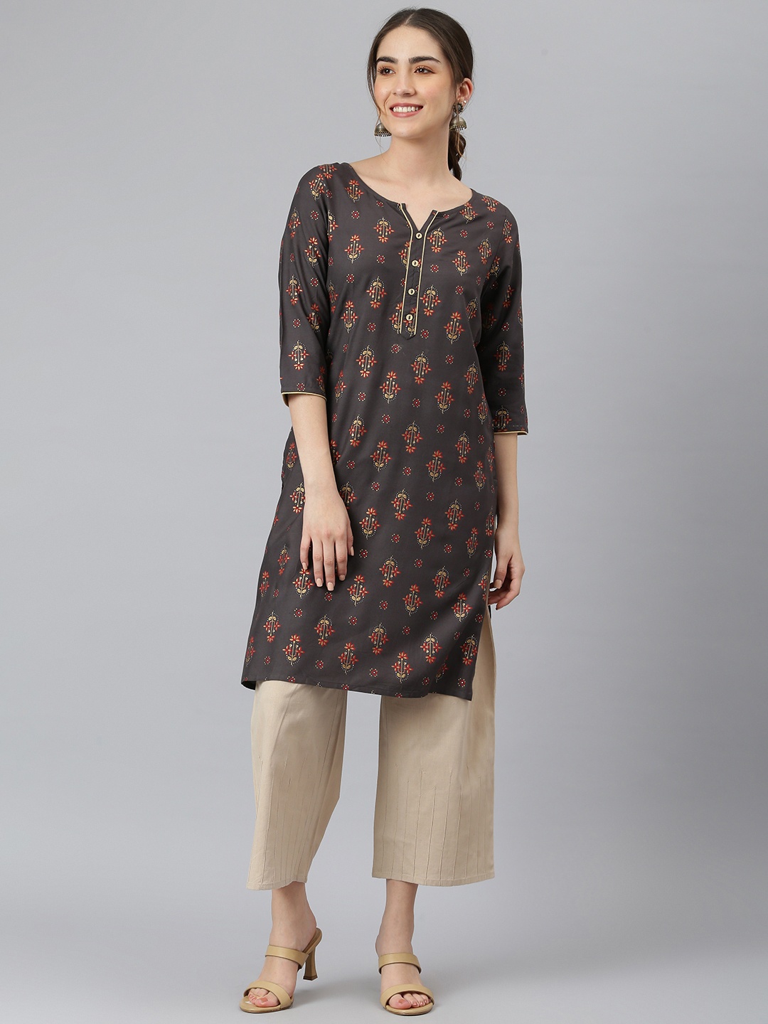 

DESI BEATS Women Charcoal Grey & Golden Ethnic Motifs Printed Kurta