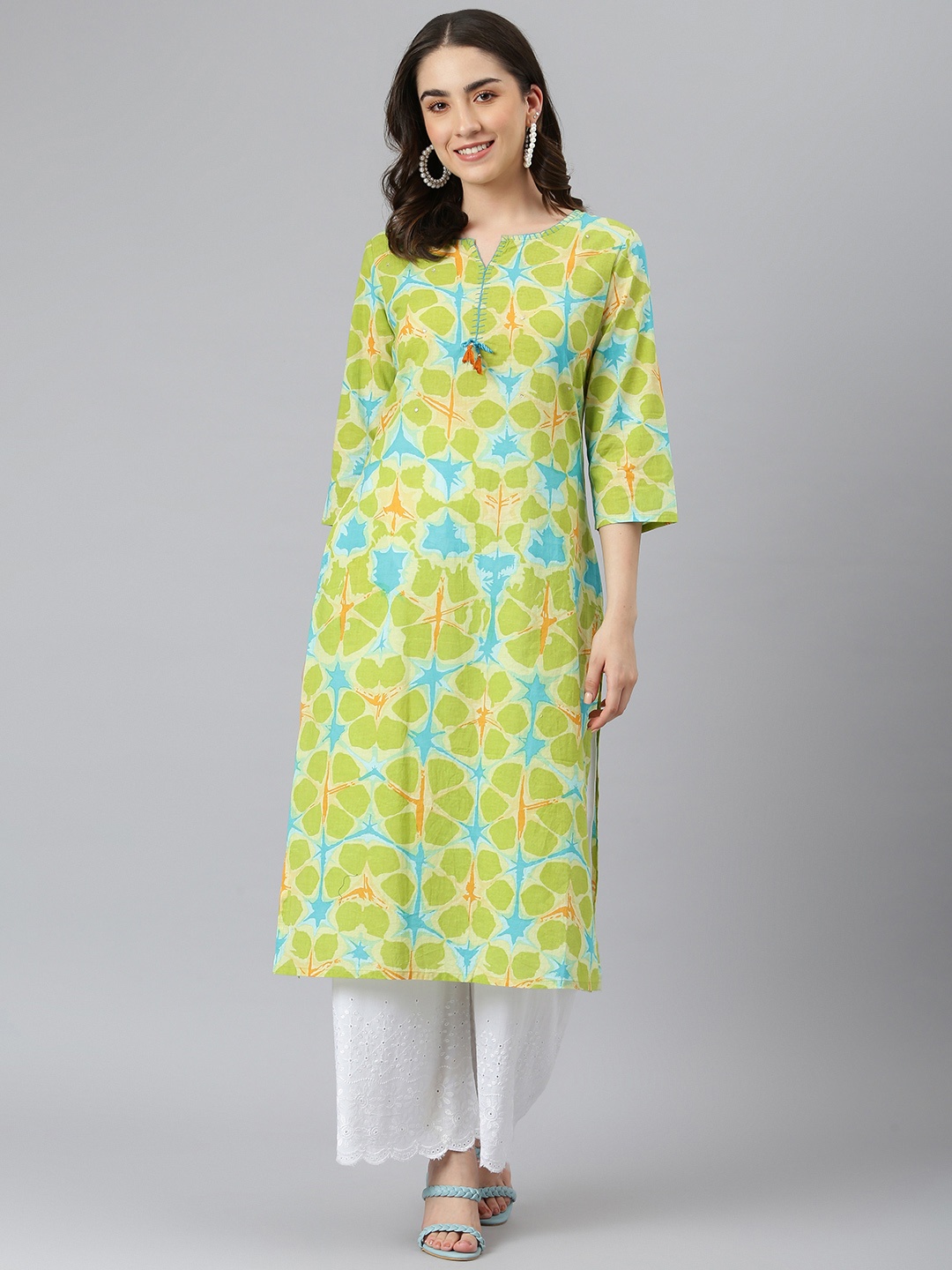 

DESI BEATS Women Lime Green Floral Printed Cotton Kurta