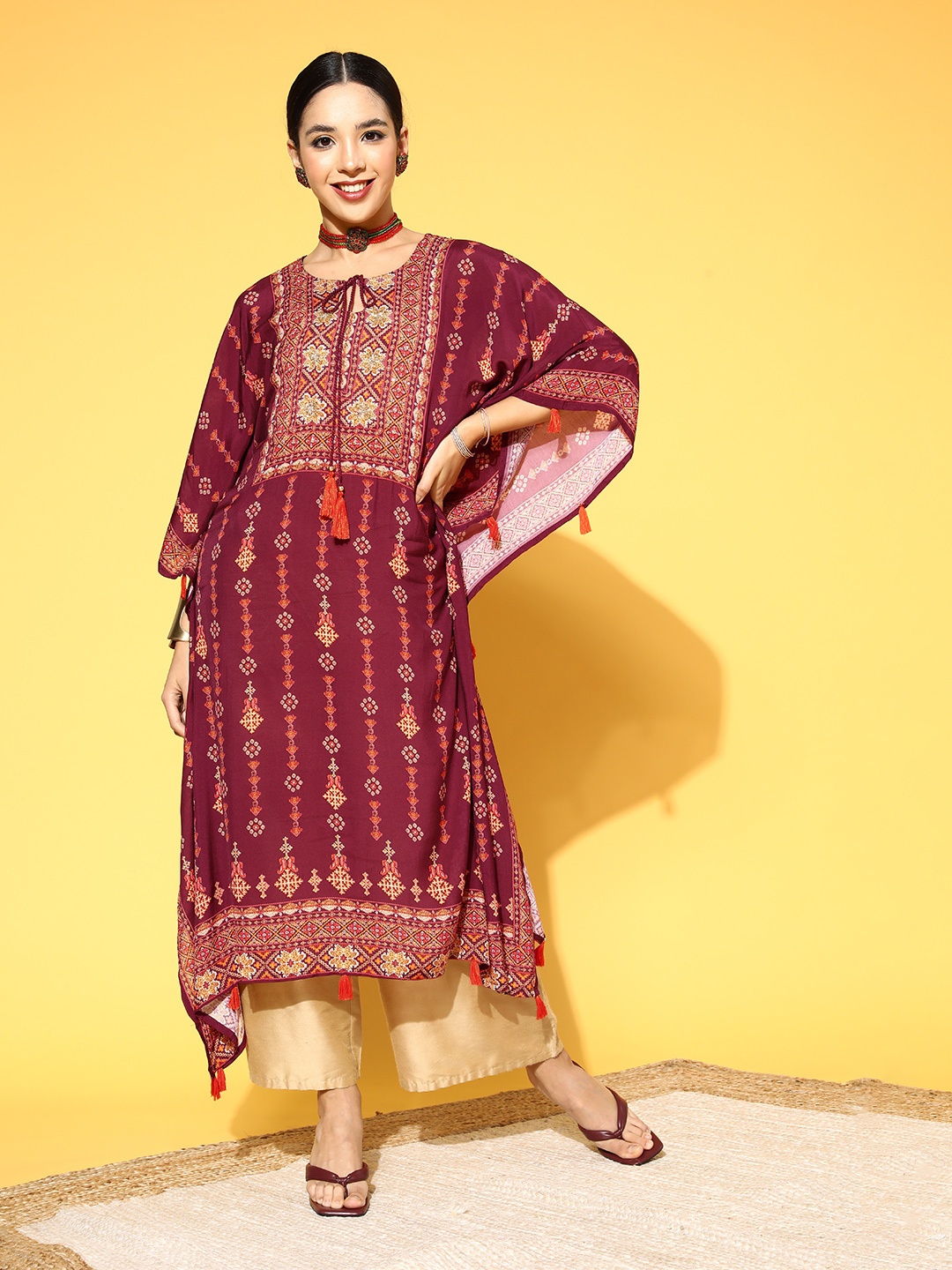 

ZOLA Women Maroon Ethnic Motifs Printed Flared Sleeves Kaftan Kurta
