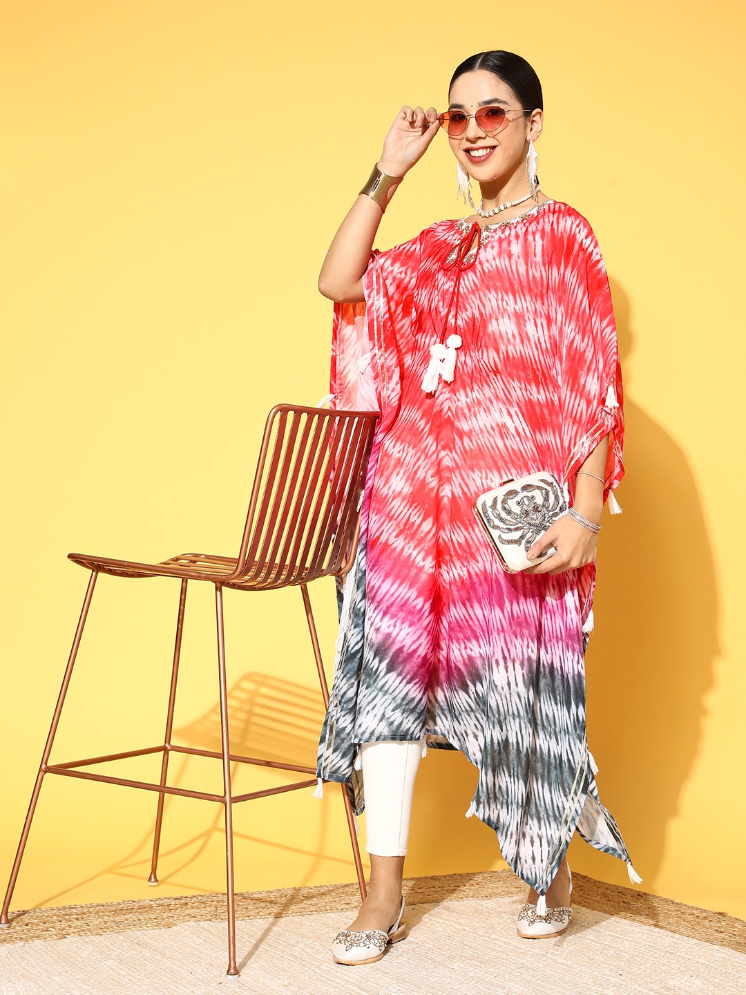 

ZOLA Women Red & White Striped Kaftan Kurta