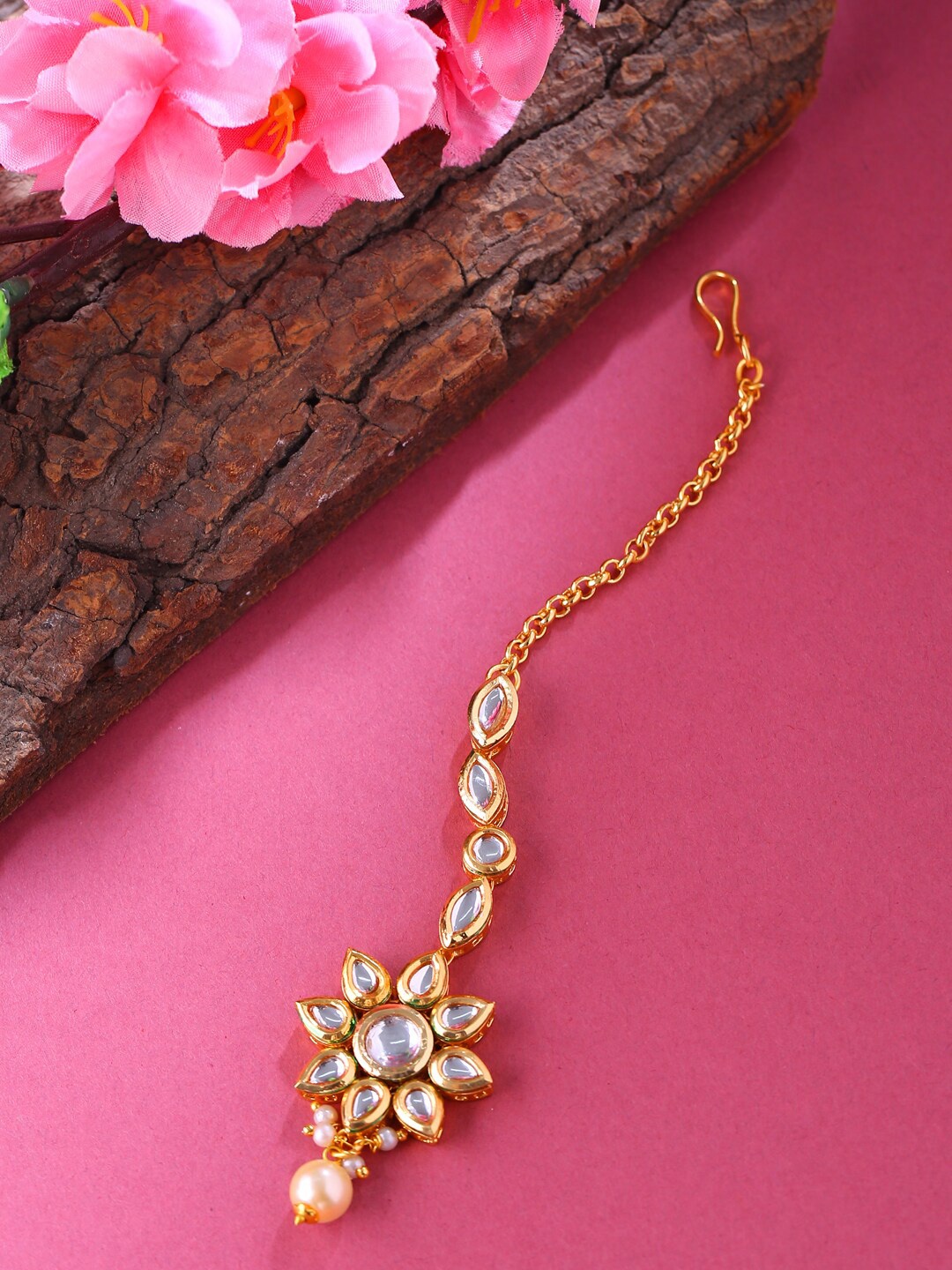 

VIRAASI Gold-Plated White Kundan-Studded & Pearl-Beaded Maang Tikka