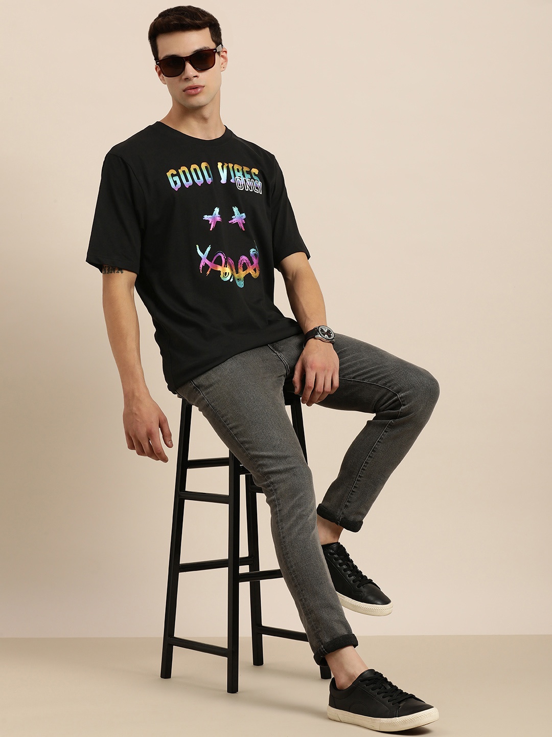 

Difference of Opinion Men Black Typography Printed Pure Cotton Oversized T-shirt