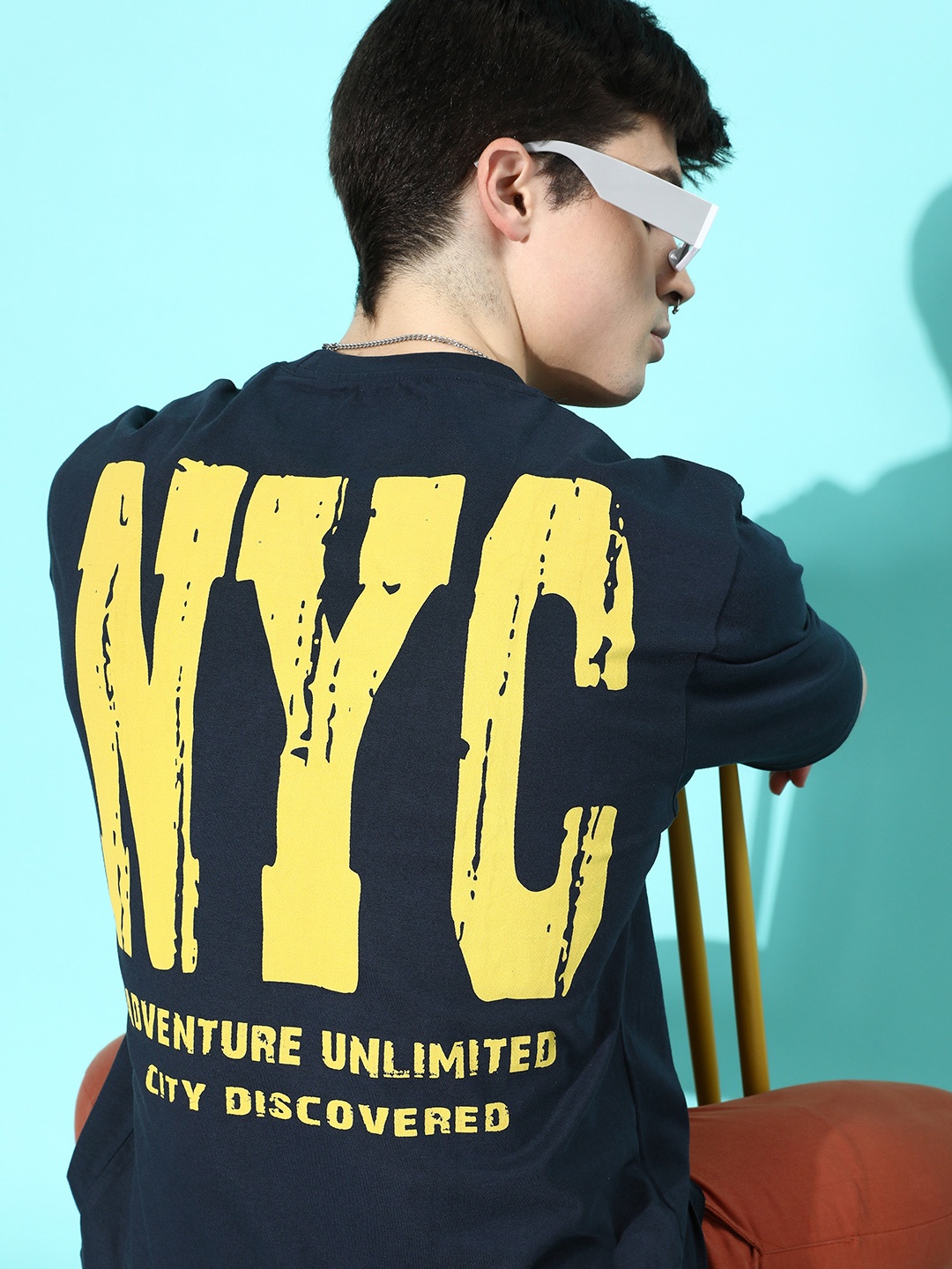 

Difference of Opinion Men Navy Blue & Yellow Printed Pure Cotton Oversized T-shirt