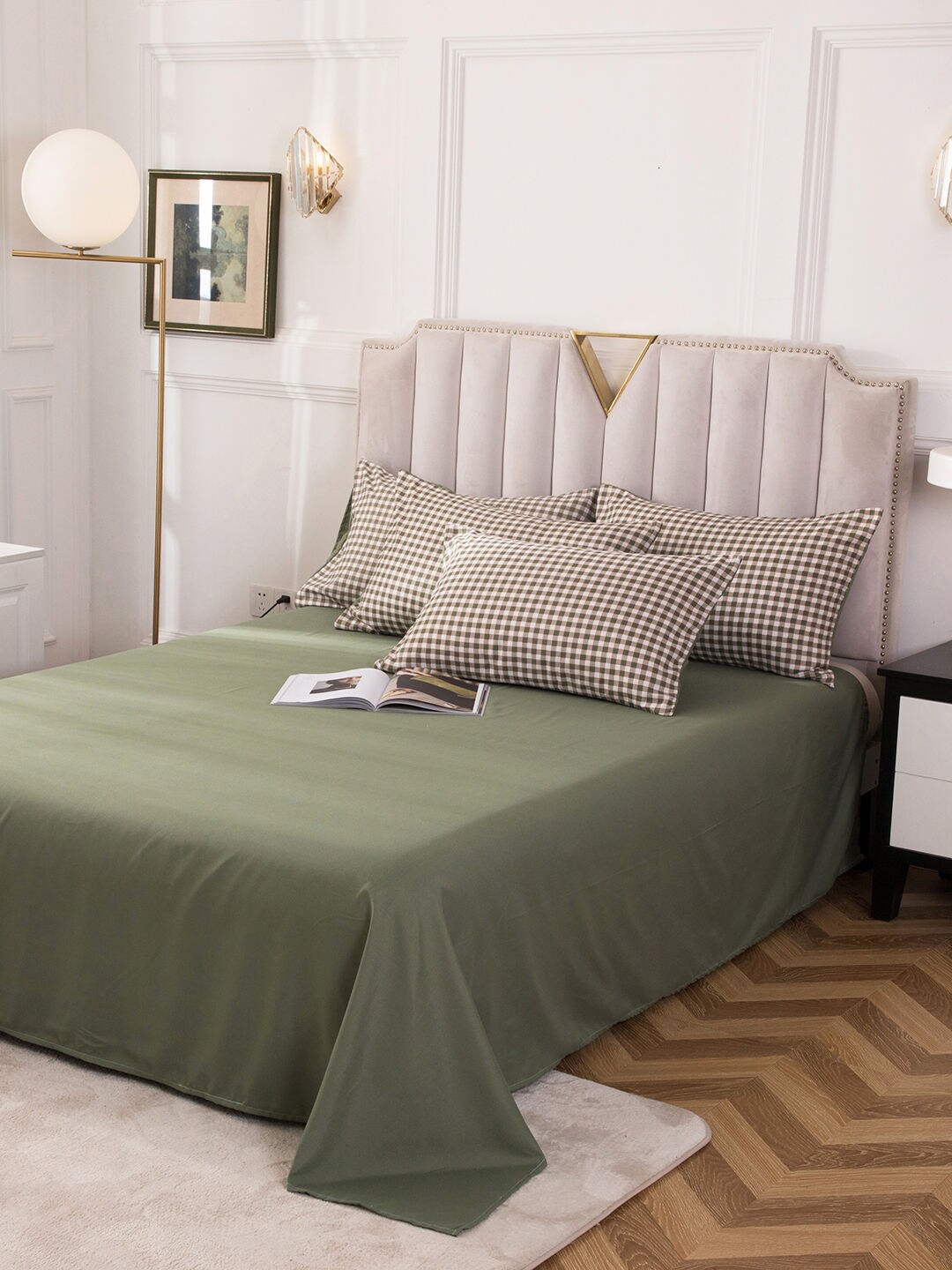 

JC Collection Brown & Olive-Green Checked Double Queen Bedding Set