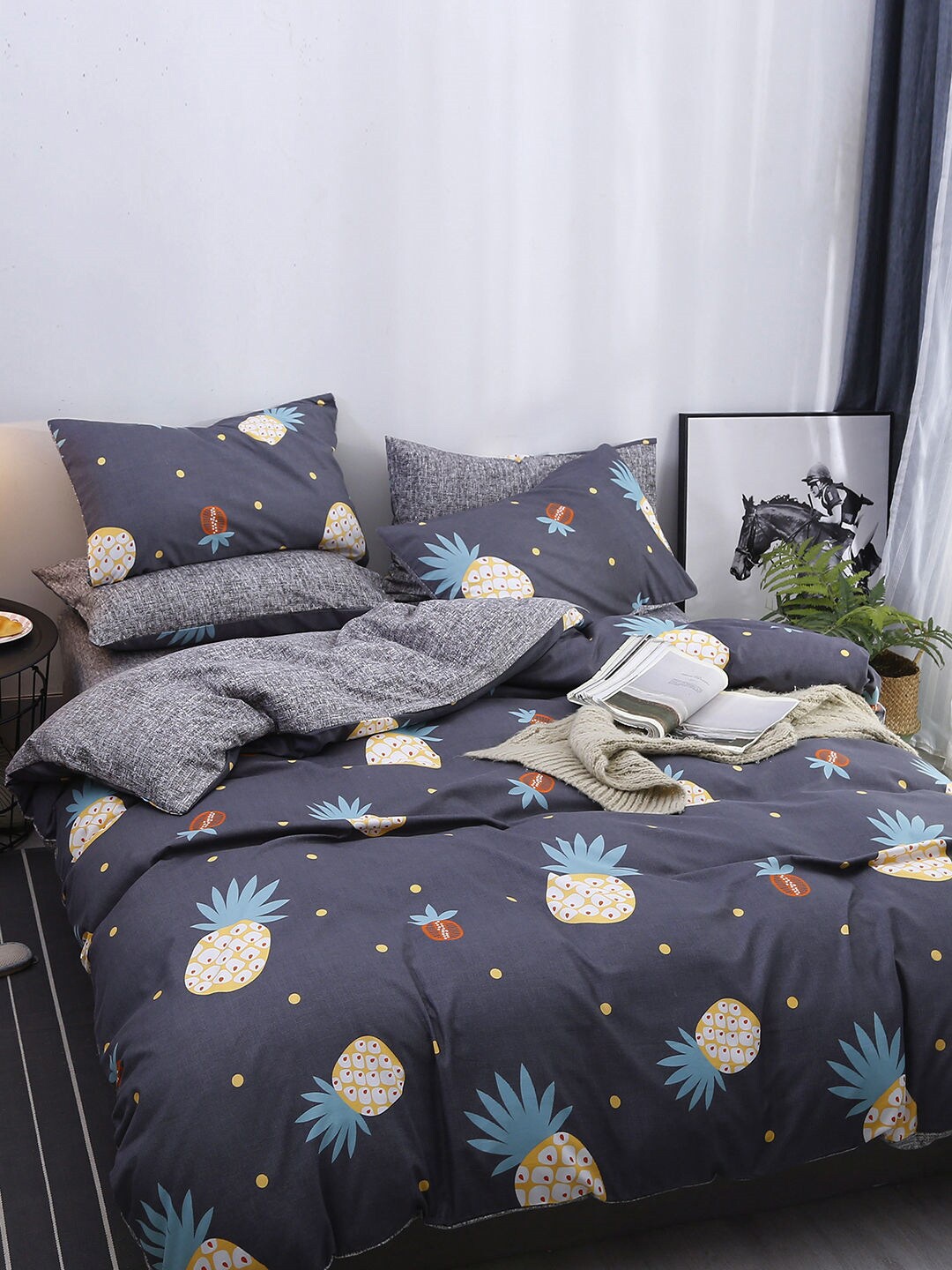 

JC Collection Black Printed Double Queen Bed Cover With Pillow Covers