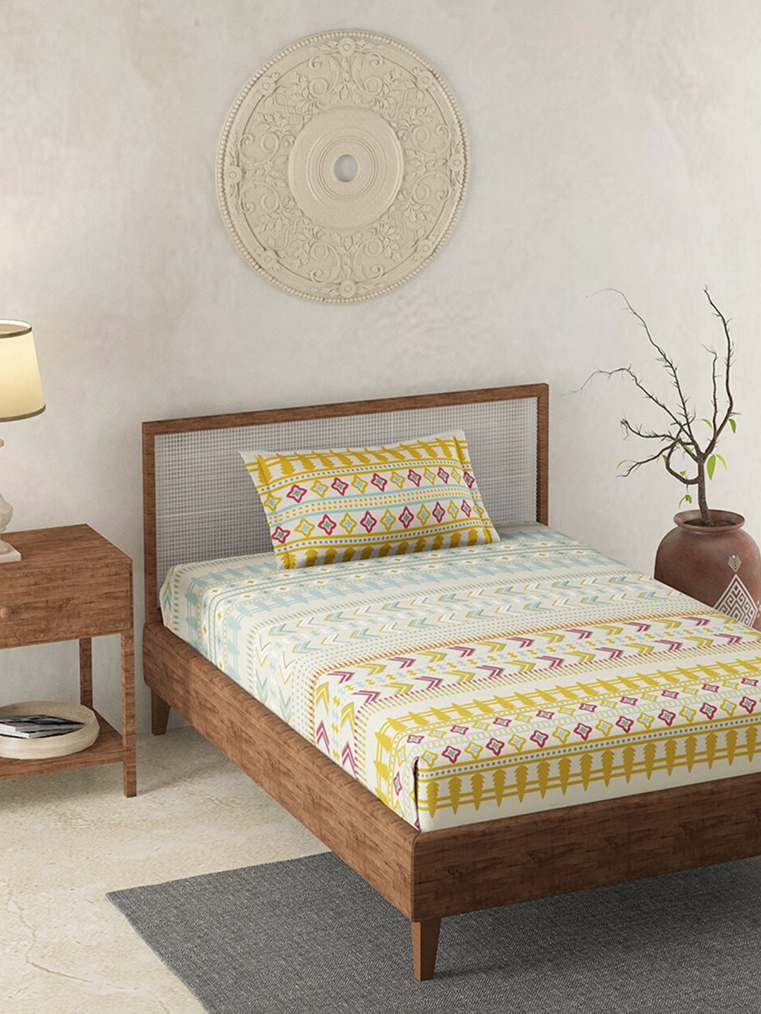 

Duroflex Red & Blue Ethnic Motifs 144 TC Single Bedsheet with 1 Pillow Covers
