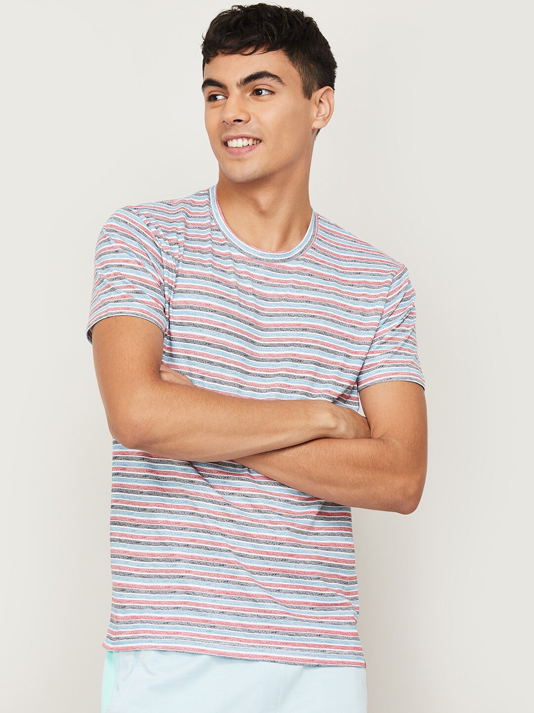 

Bossini Men Red & White Striped Cotton Slim Fit T-shirt