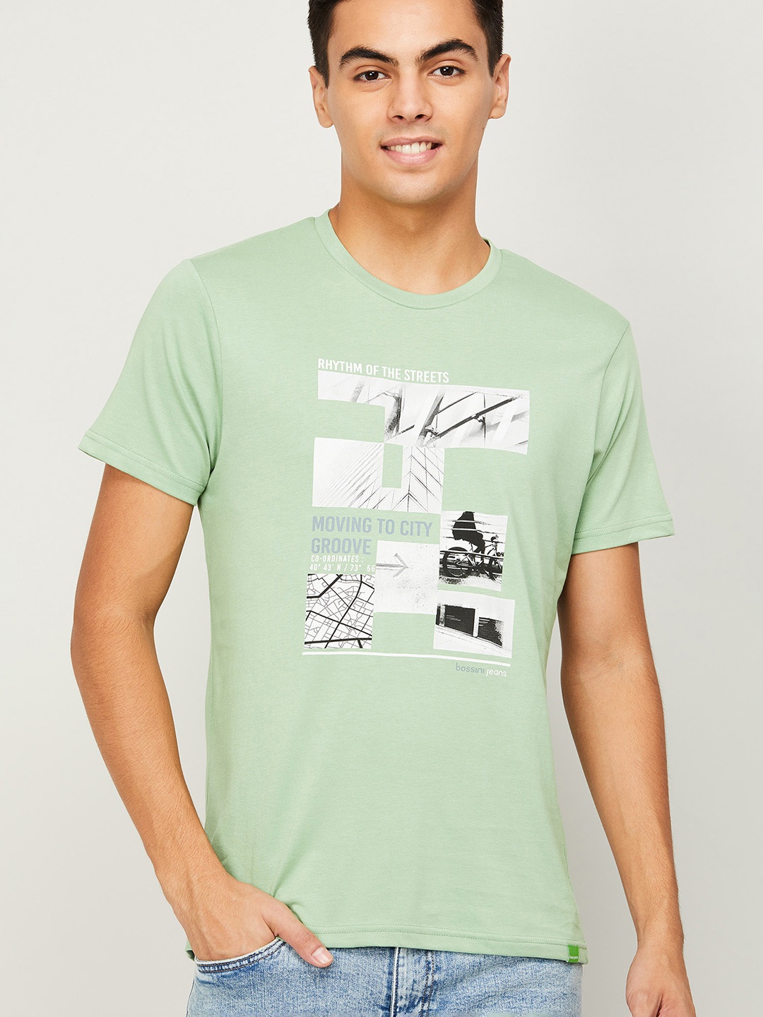 

Bossini Men Green Printed Slim Fit T-shirt