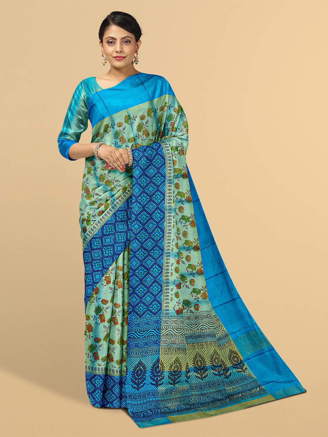 

Kalamandir Blue & Green Floral Printed Tissue Saree