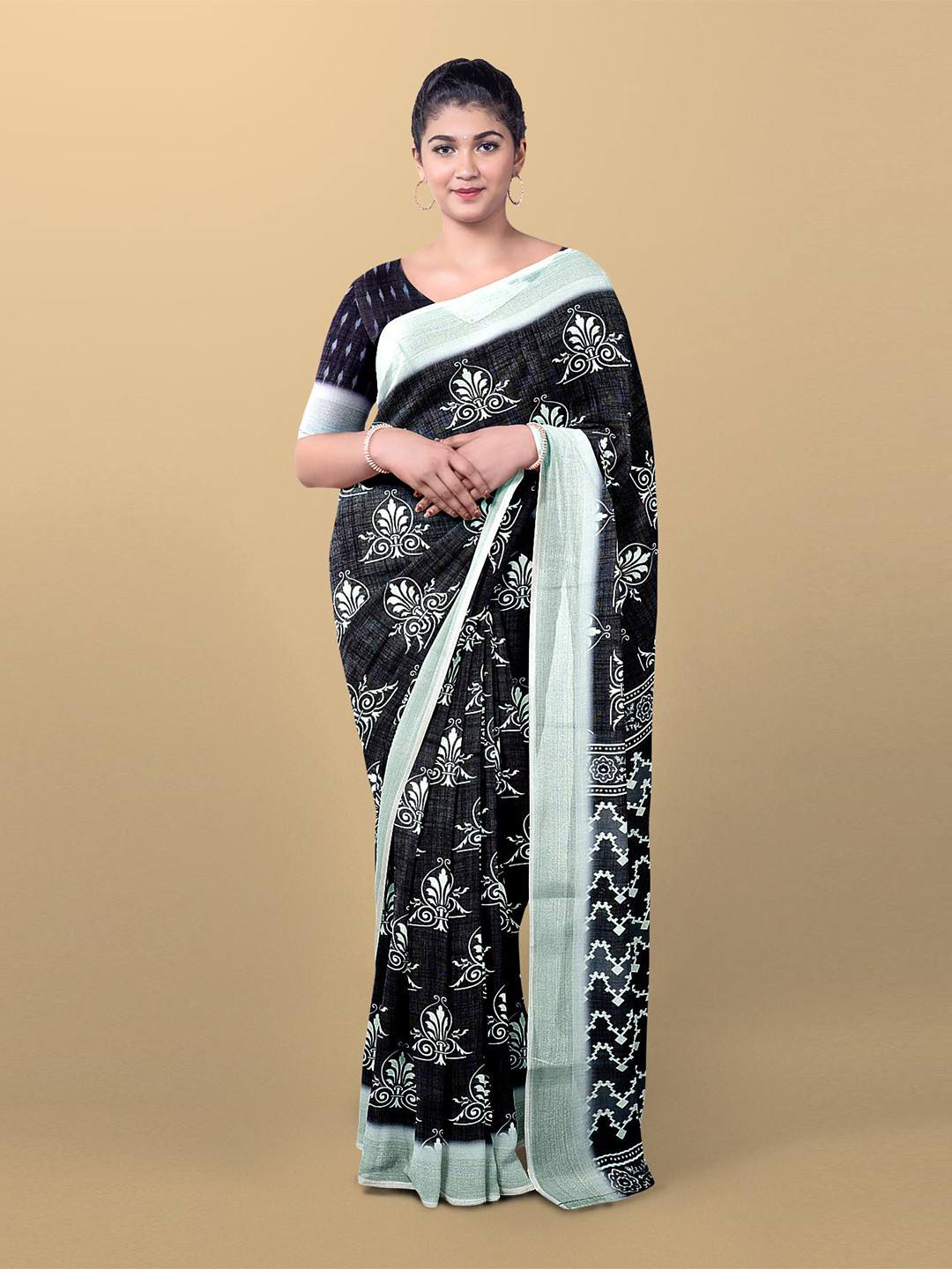 

Kalamandir Black & White Linen Blend Saree
