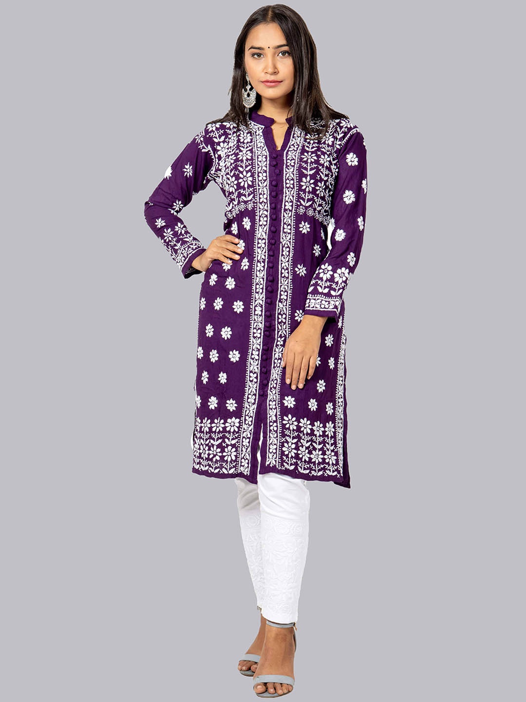 

FAWOMENT Women Violet Geometric Printed Thread Work Kurta