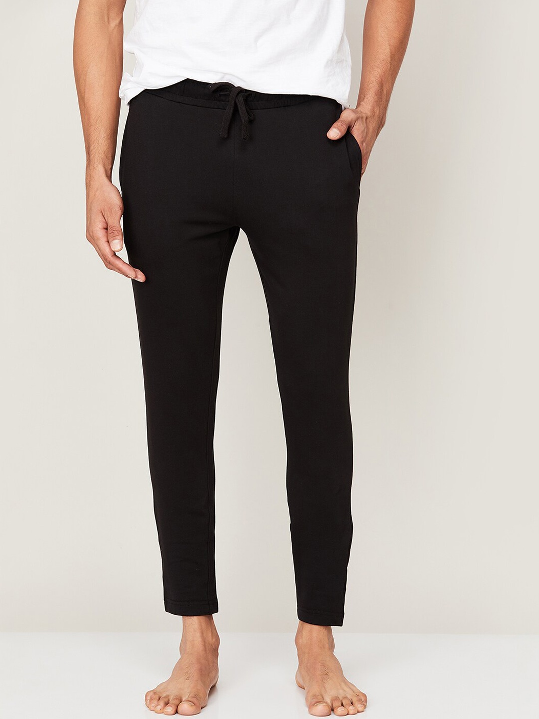 

Fame Forever by Lifestyle Men Black Solid Cotton Track Pants