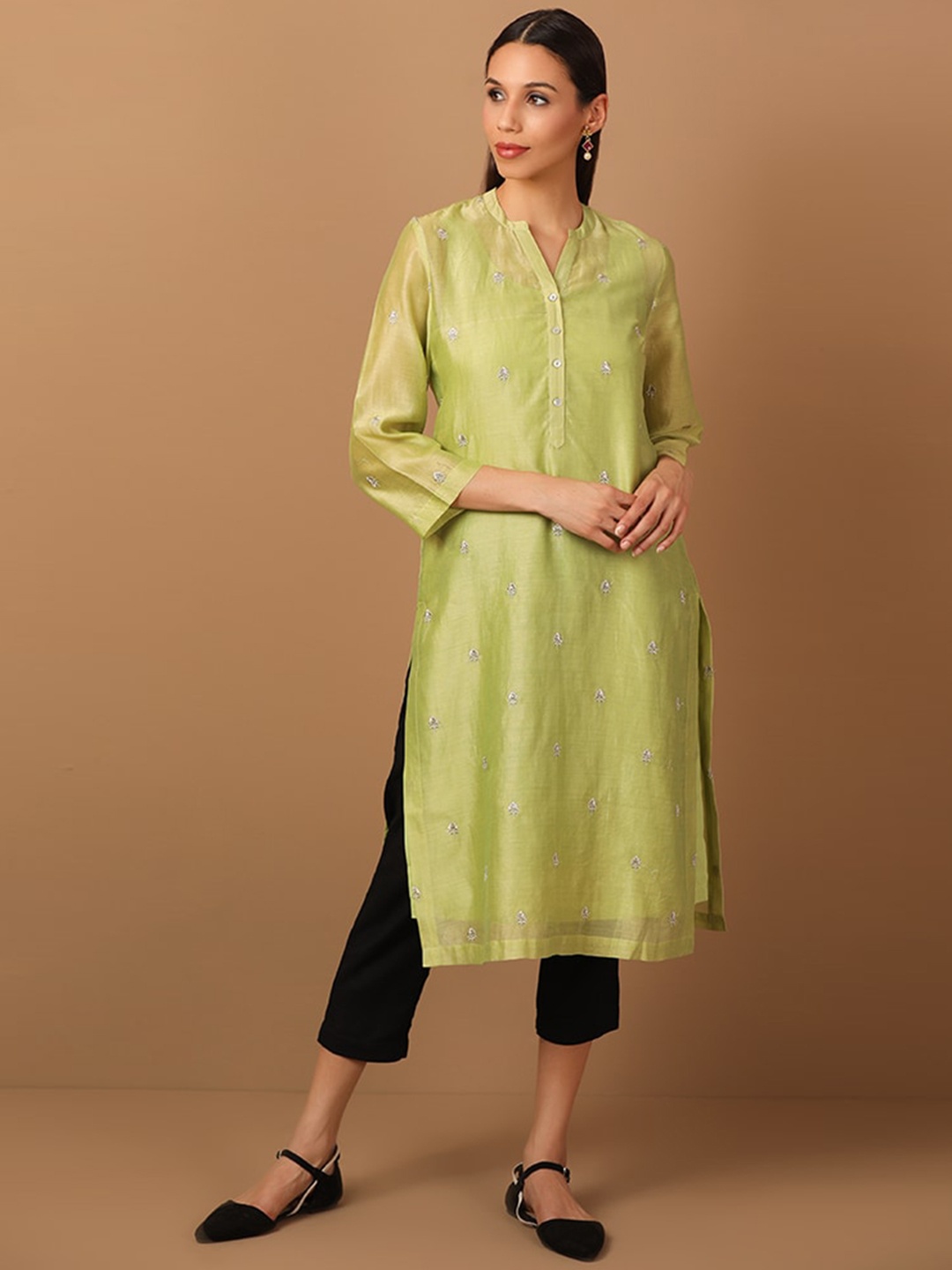 

BARARA ETHNIC Women Embroidered Pure Cotton Kurta, Green