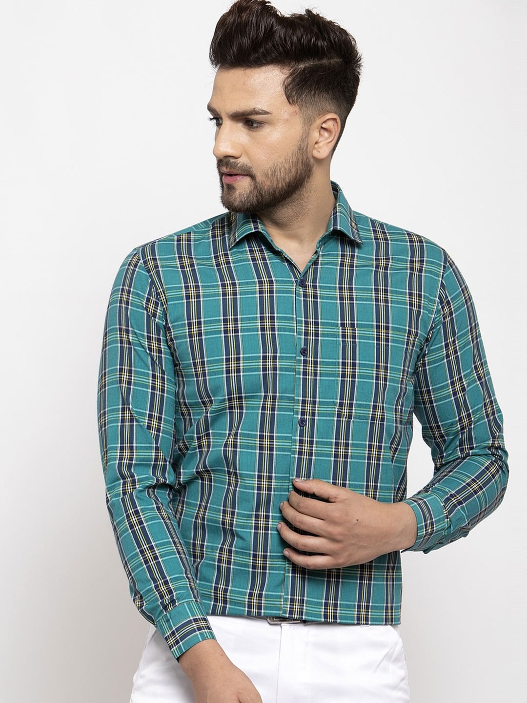 

JAINISH Men Green Standard Checked Casual Shirt